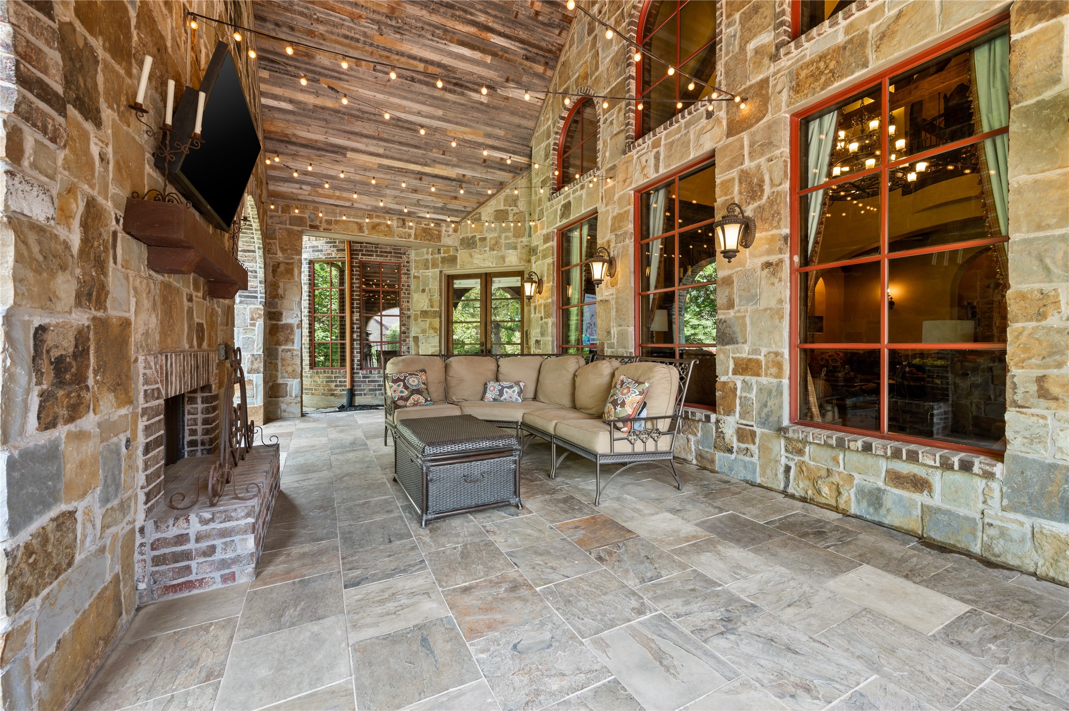 1508 Glenmeade Court