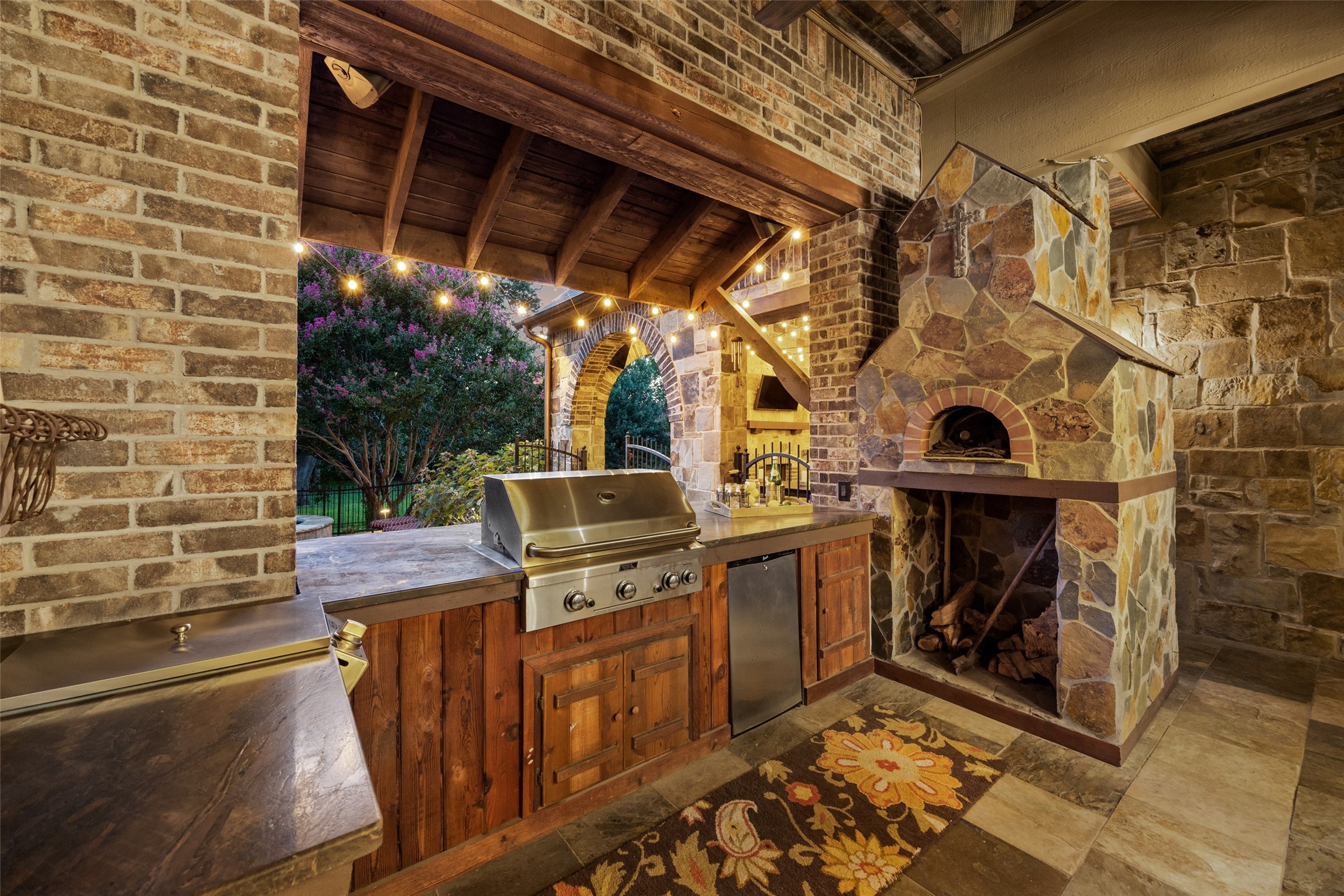 1508 Glenmeade Court