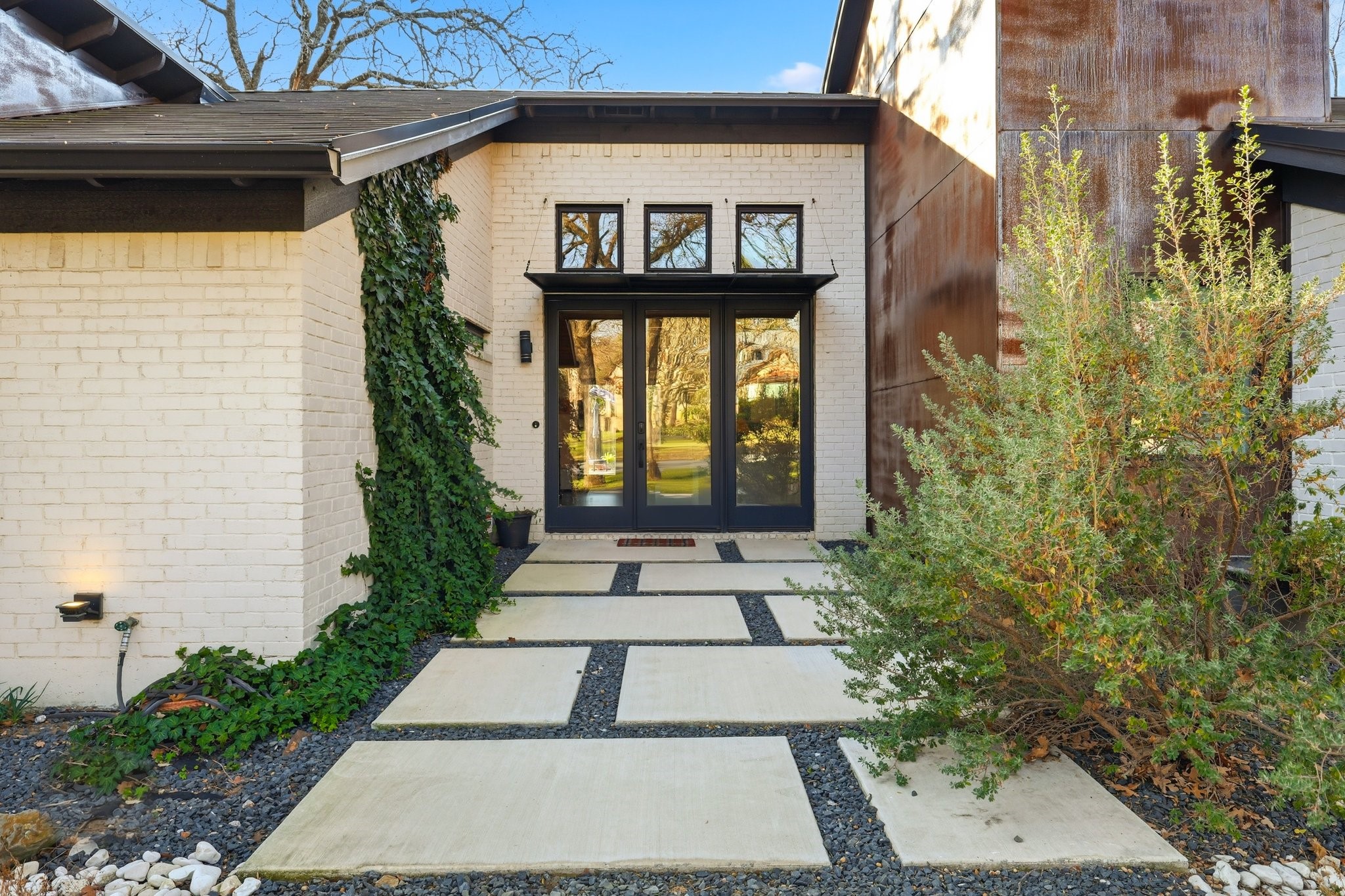 7208 Windswept Trail