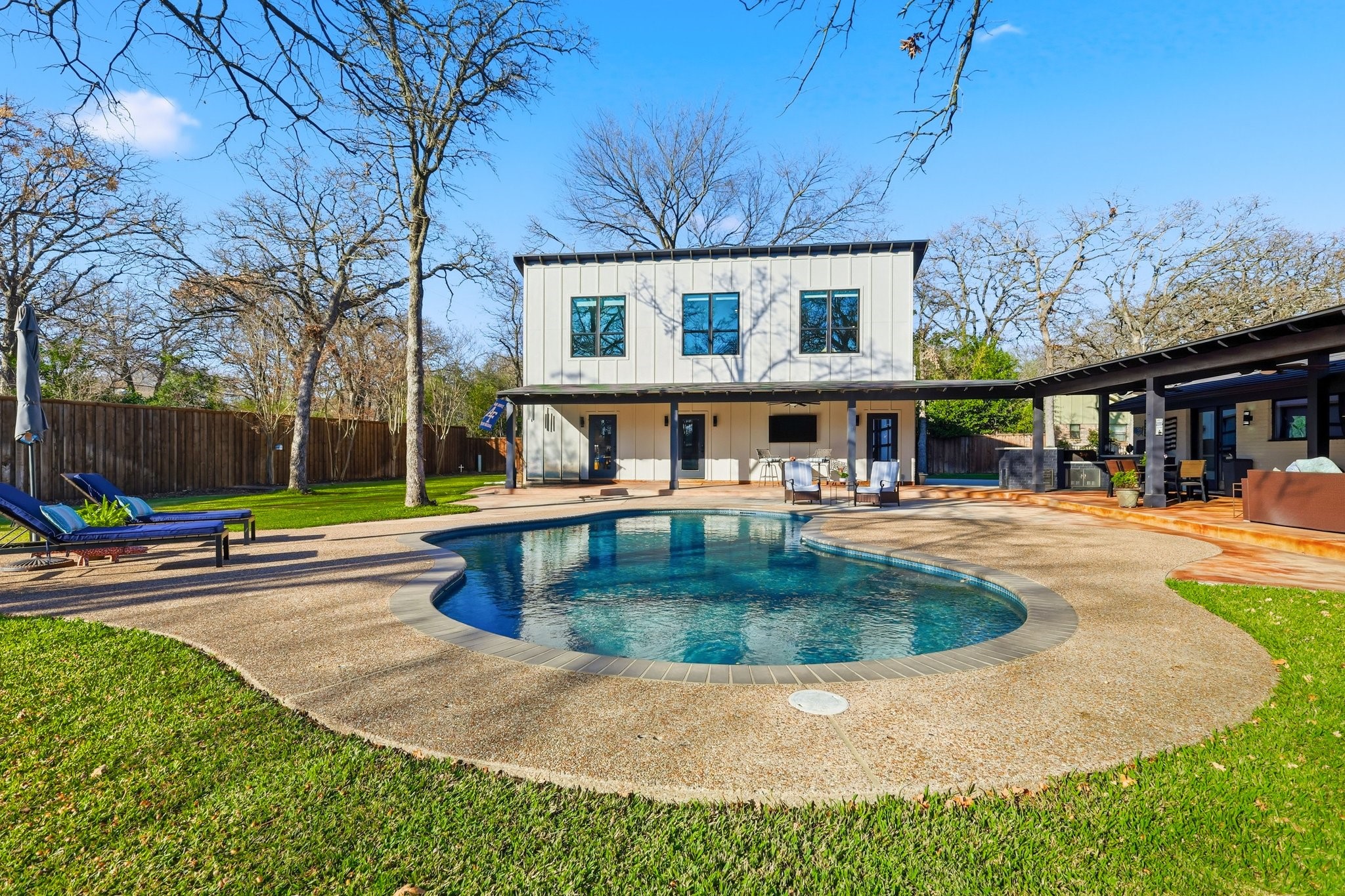 7208 Windswept Trail