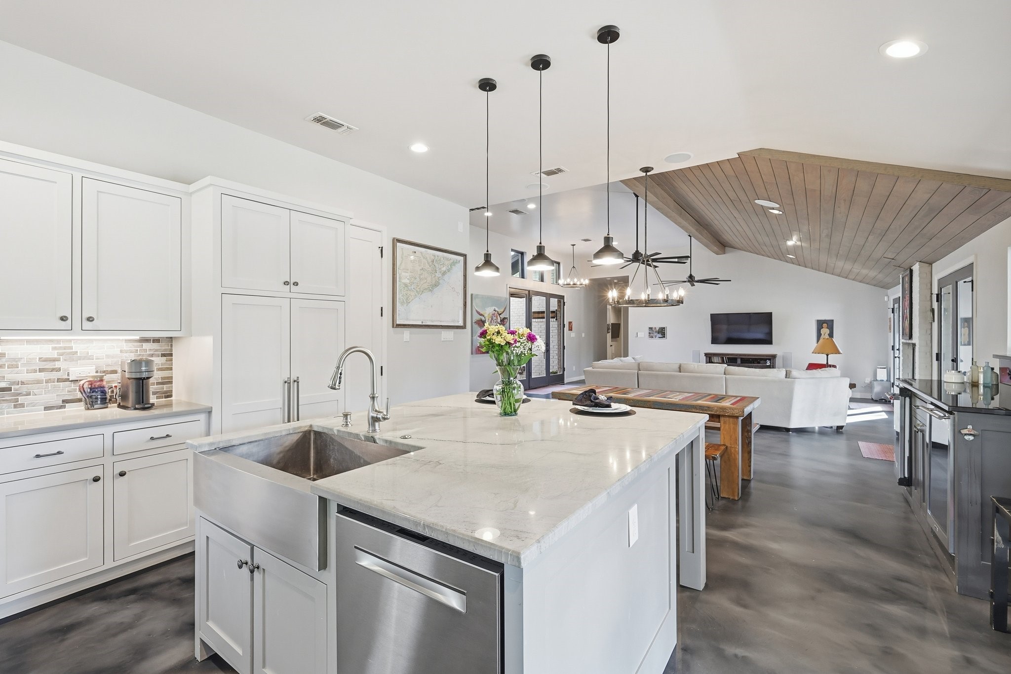 7208 Windswept Trail