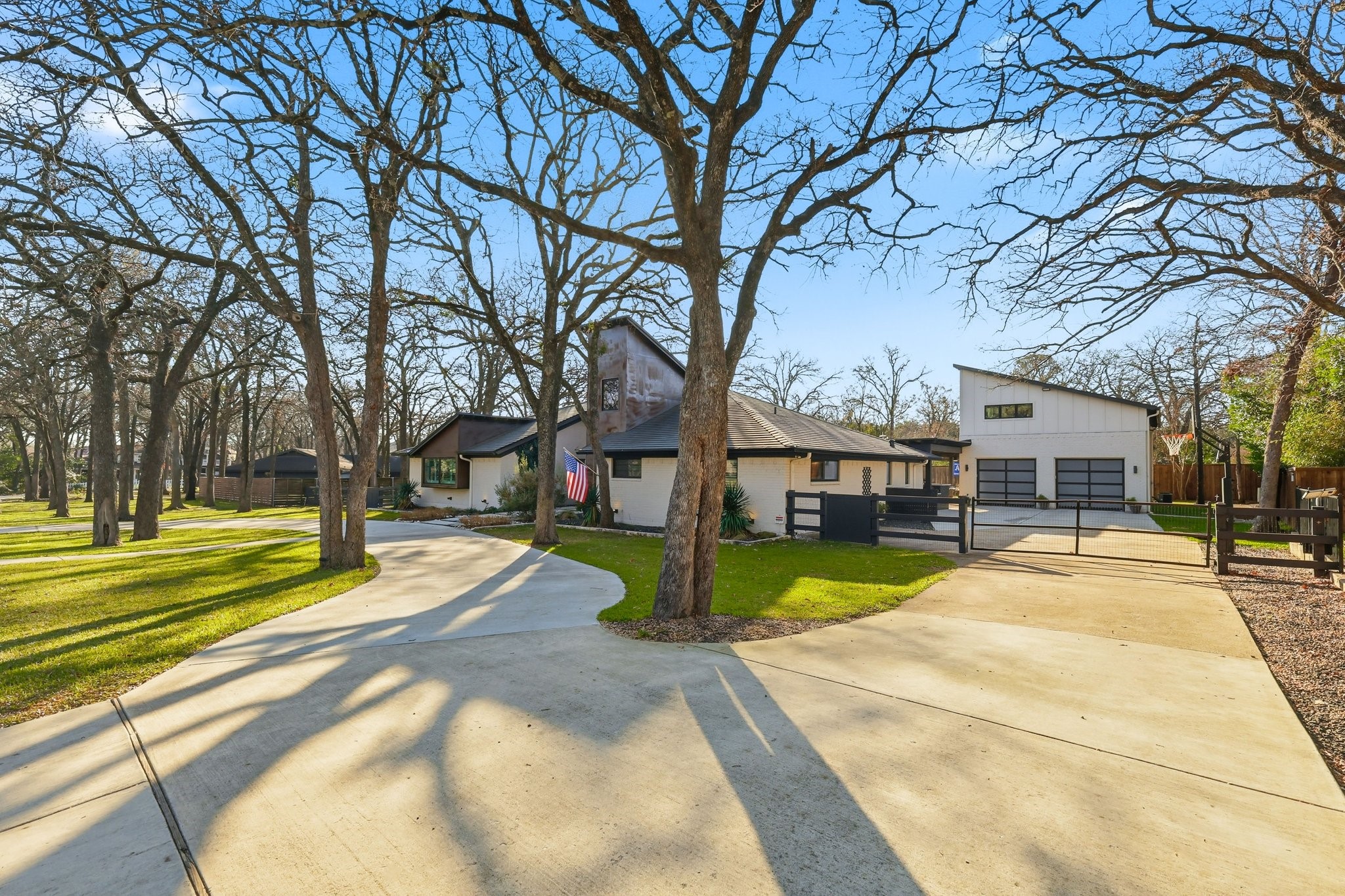 7208 Windswept Trail