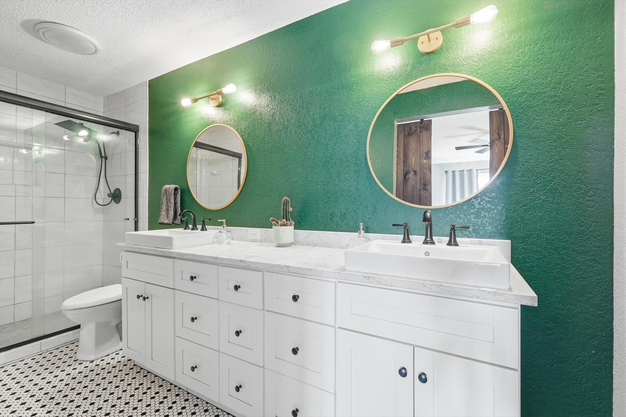 3036 Old Orchard Lane