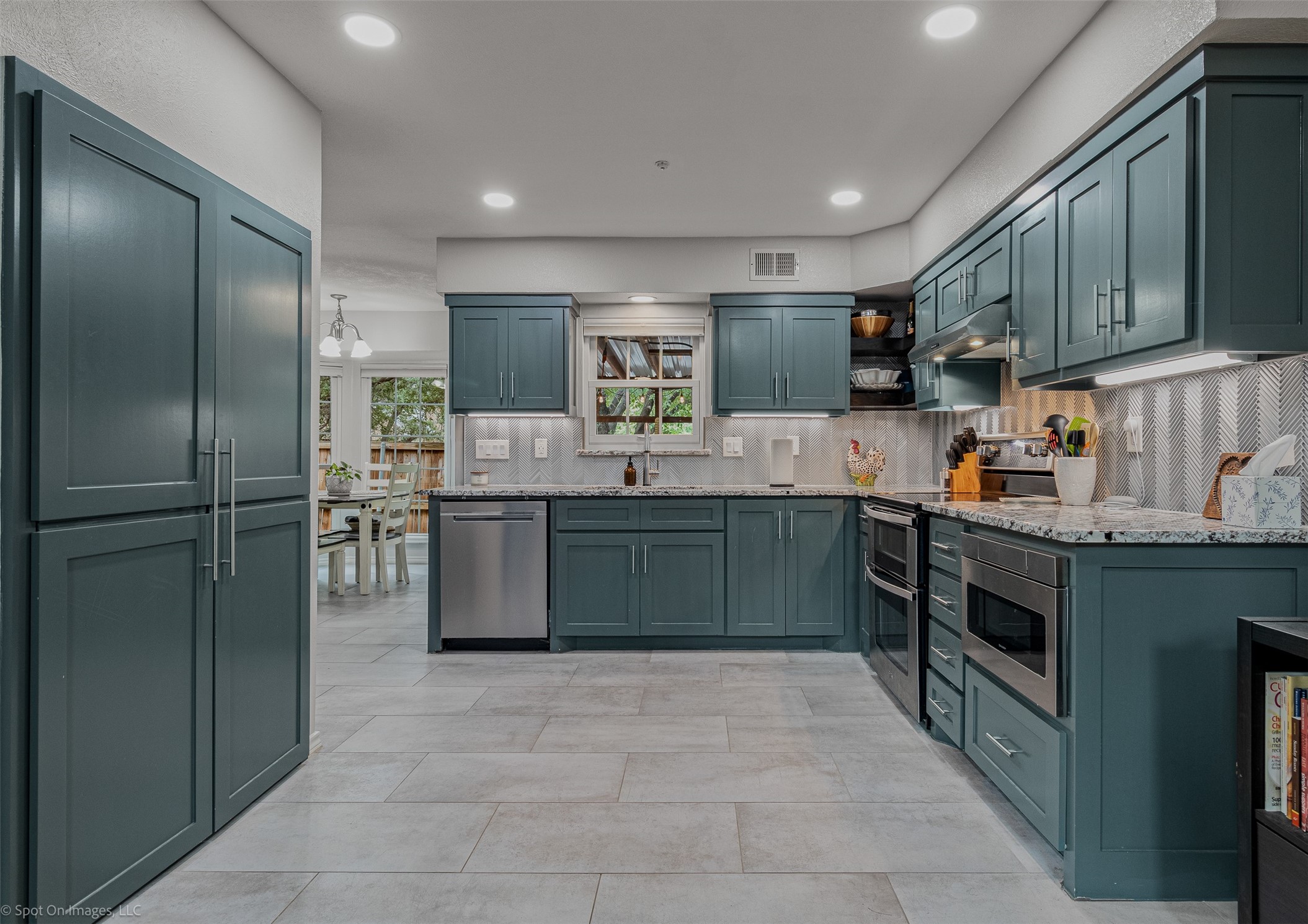 700 Silverstone Lane