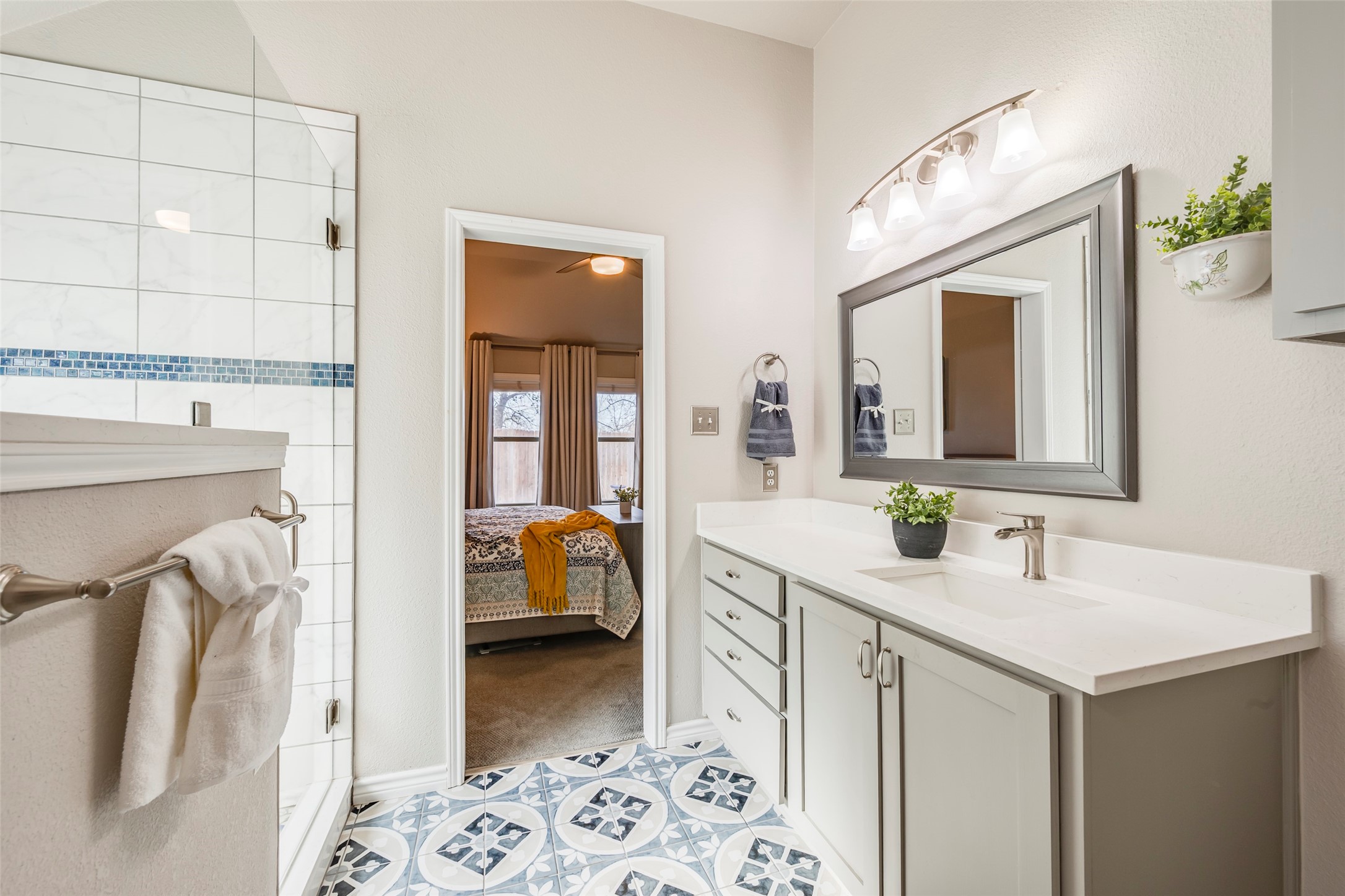 15625 Gatehouse Drive