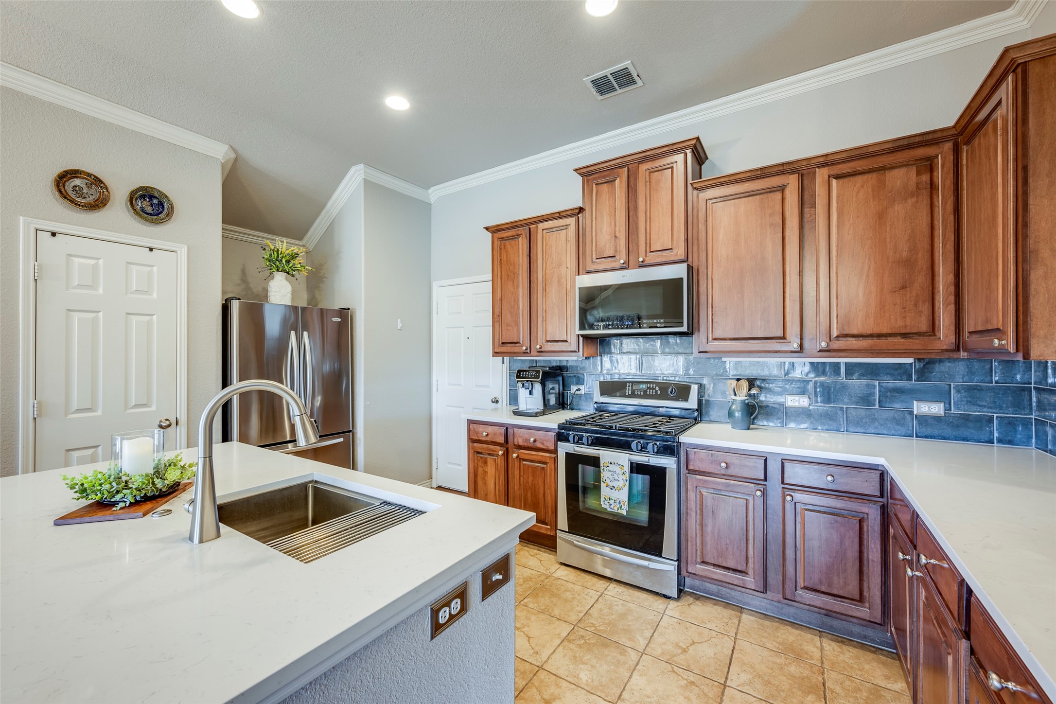 15625 Gatehouse Drive