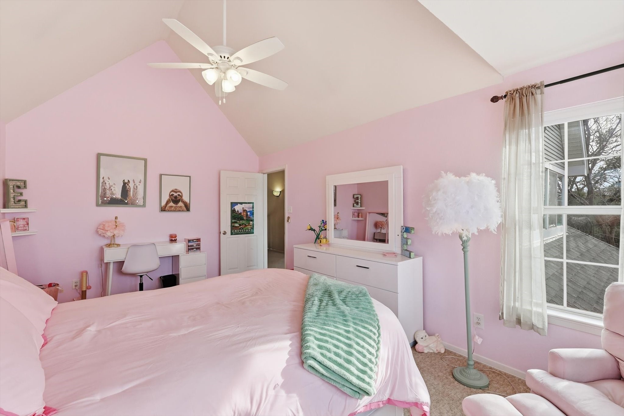 1606 Treehouse Lane N