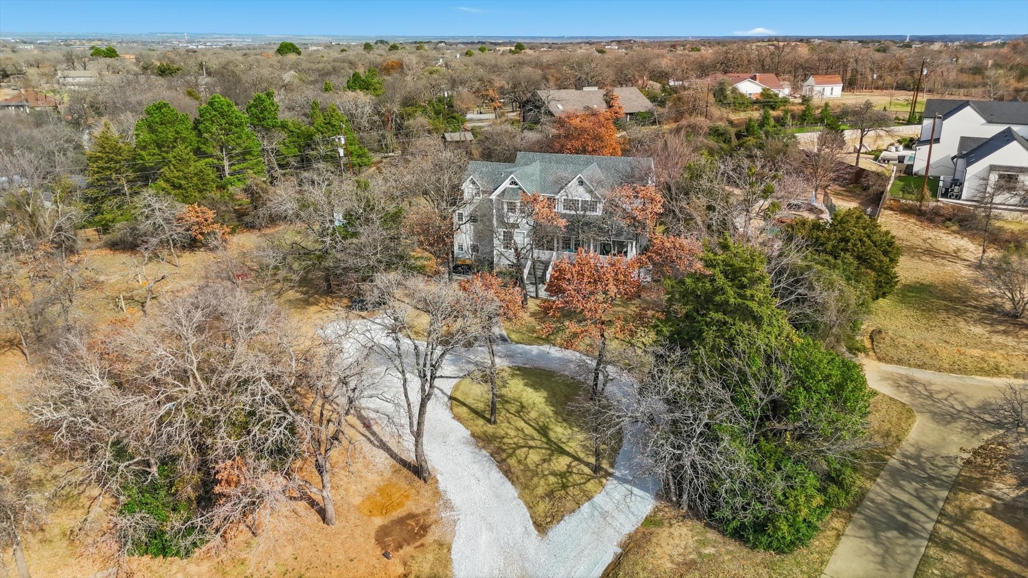 1606 Treehouse Lane N