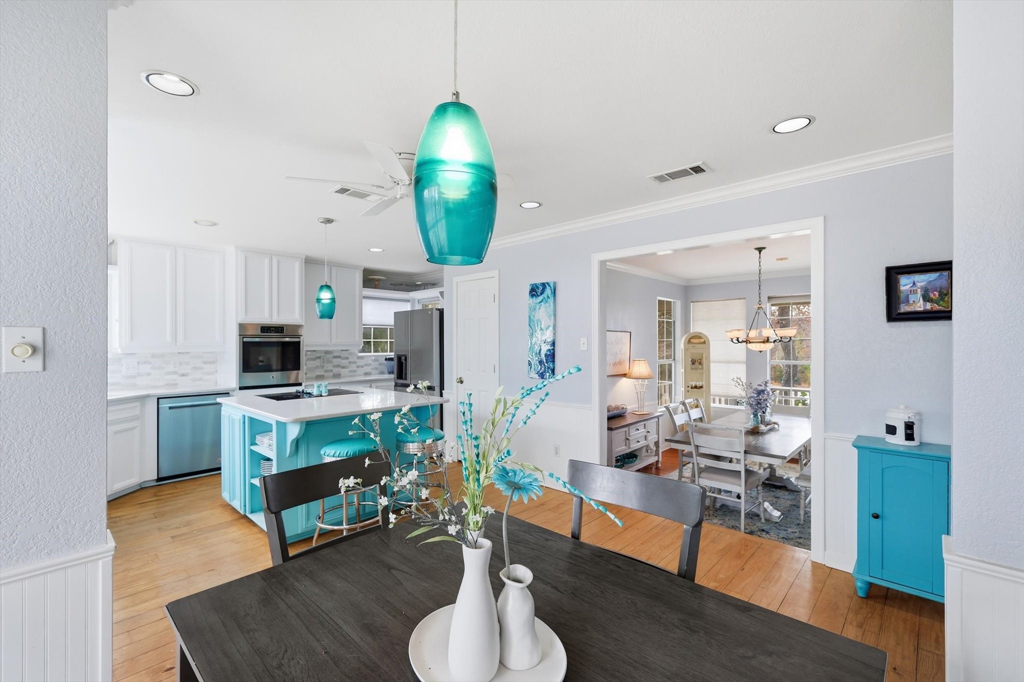 1606 Treehouse Lane N