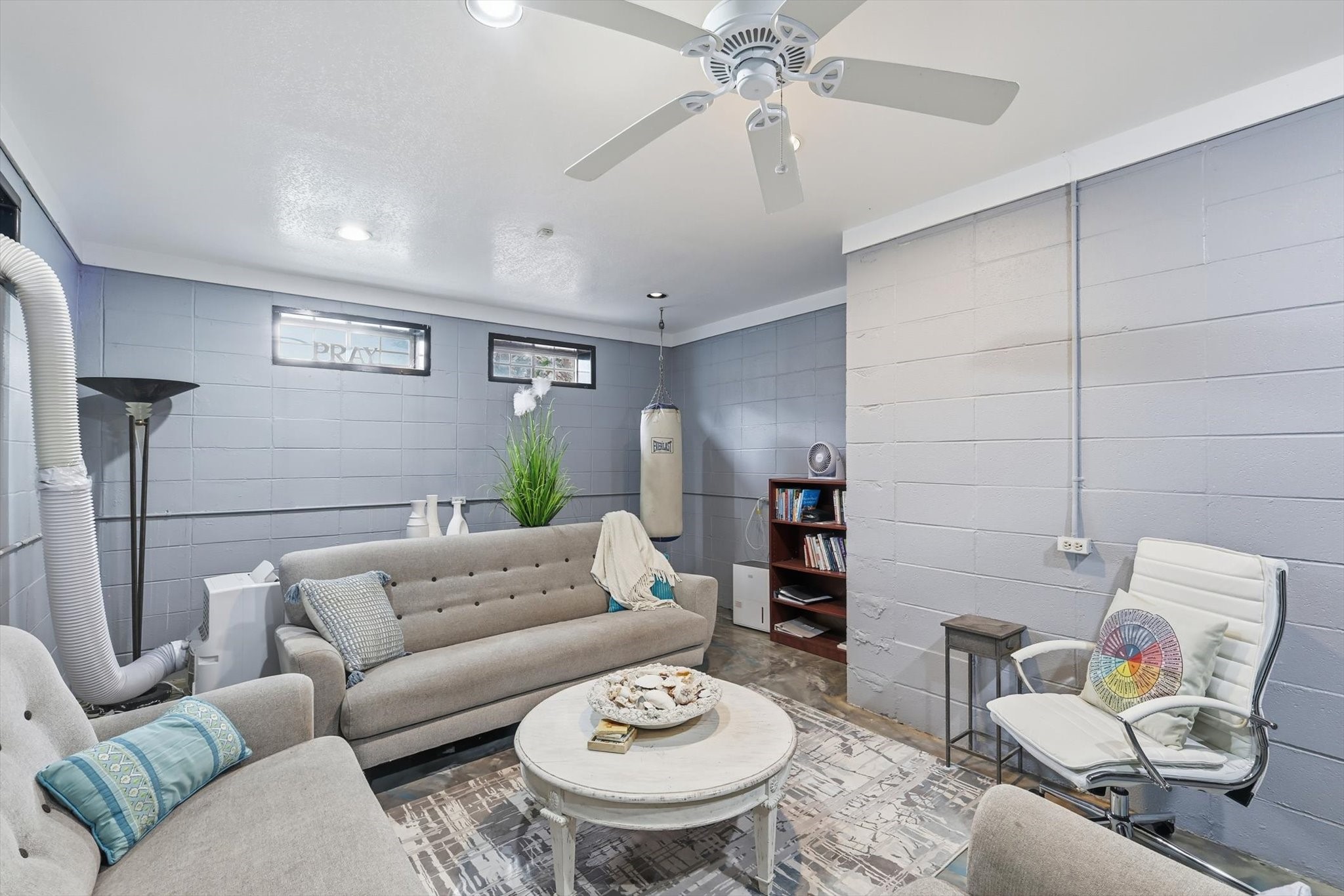 1606 Treehouse Lane N