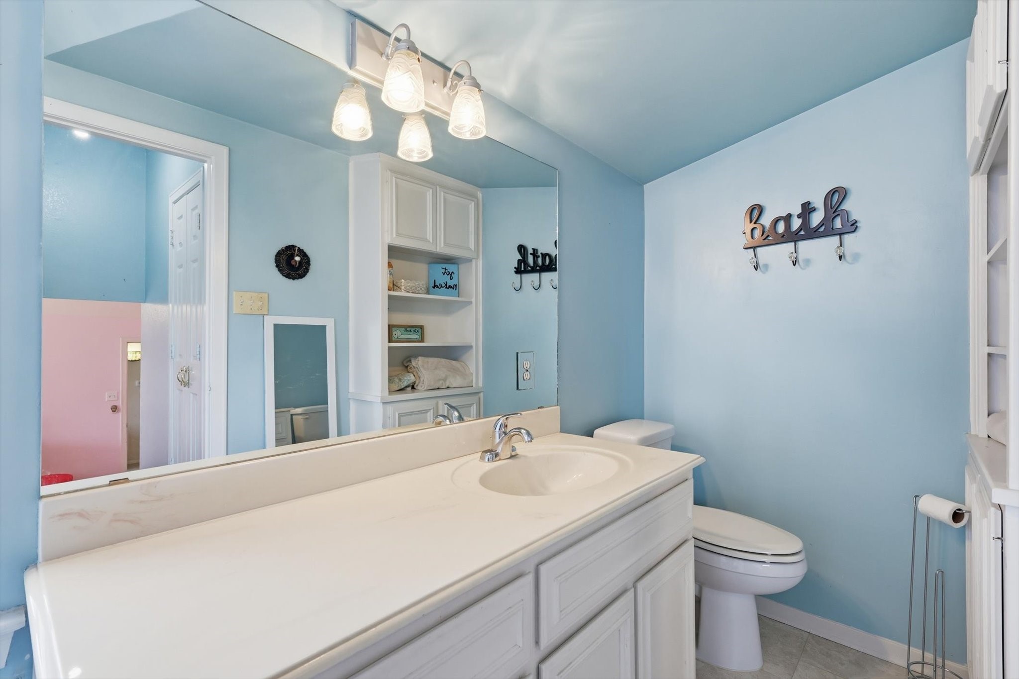 1606 Treehouse Lane N