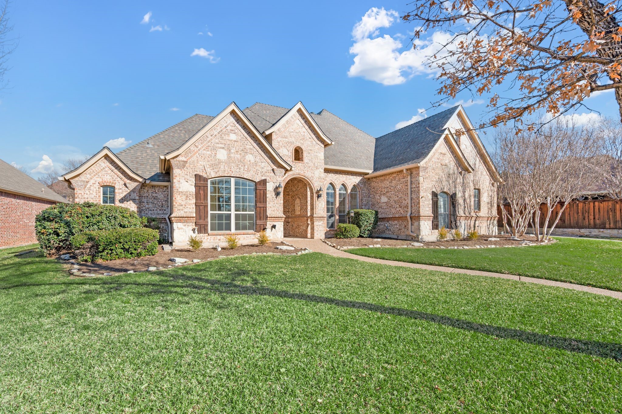 7805 Shady Oaks Drive