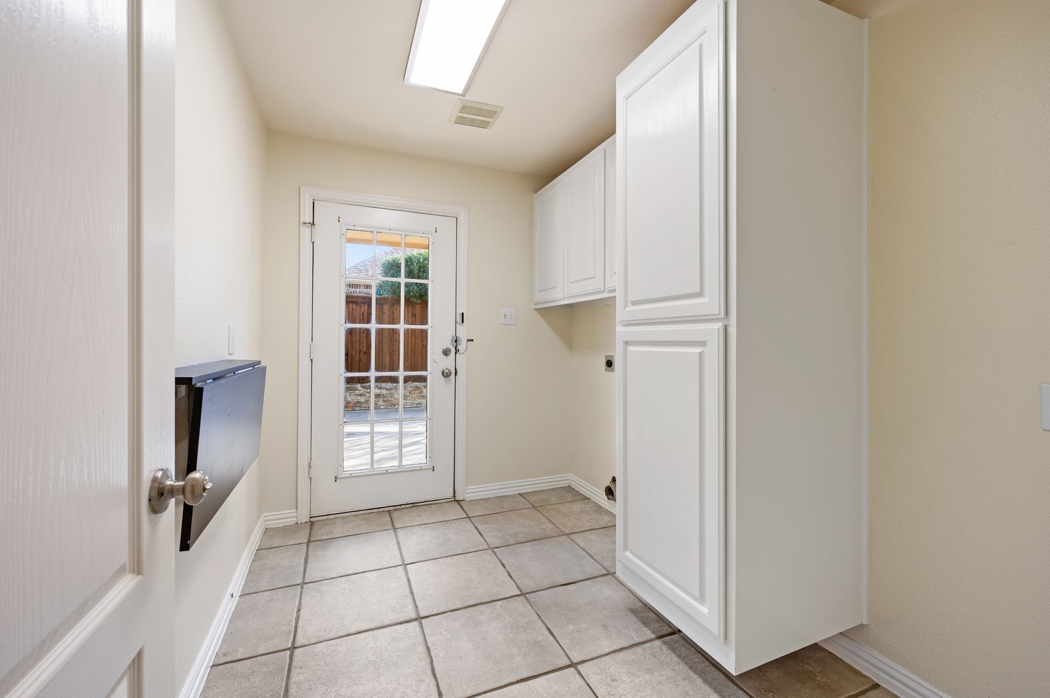 7805 Shady Oaks Drive