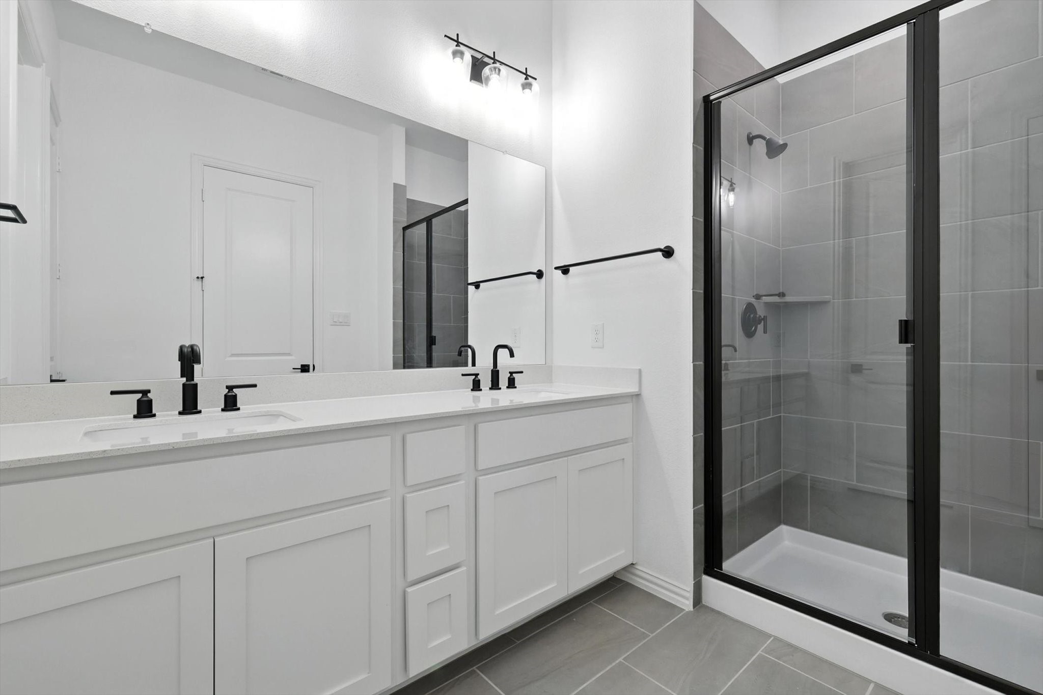 4352 Henderson Avenue