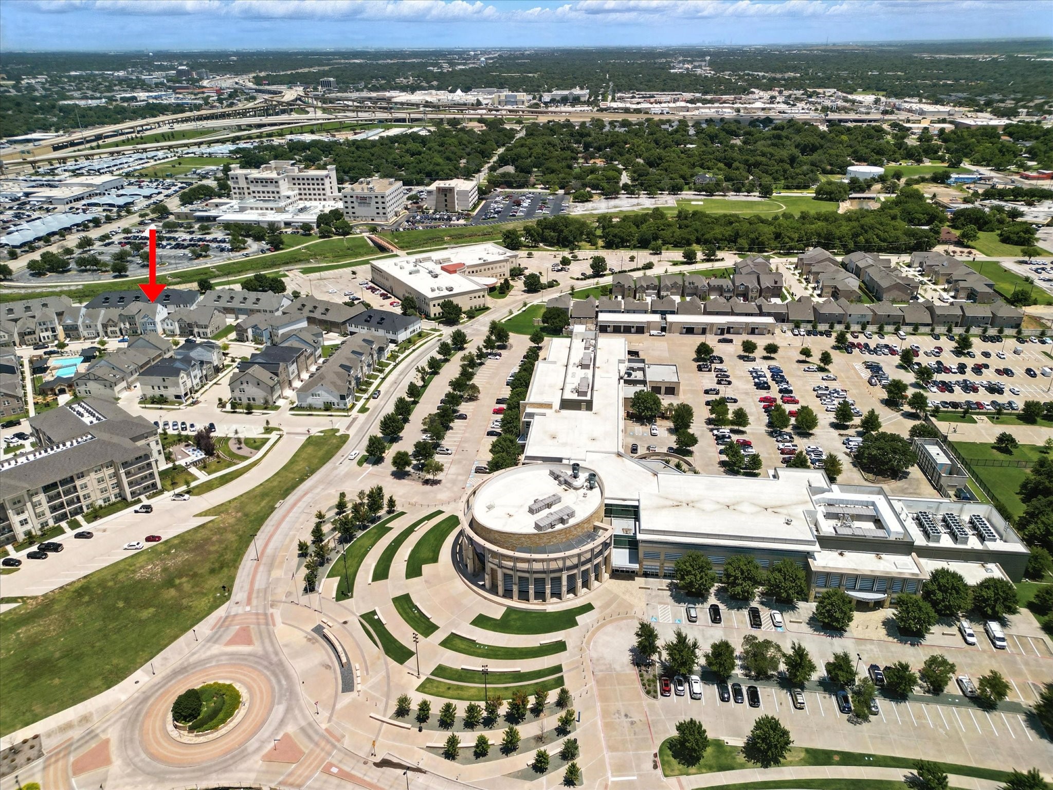 4352 Henderson Avenue