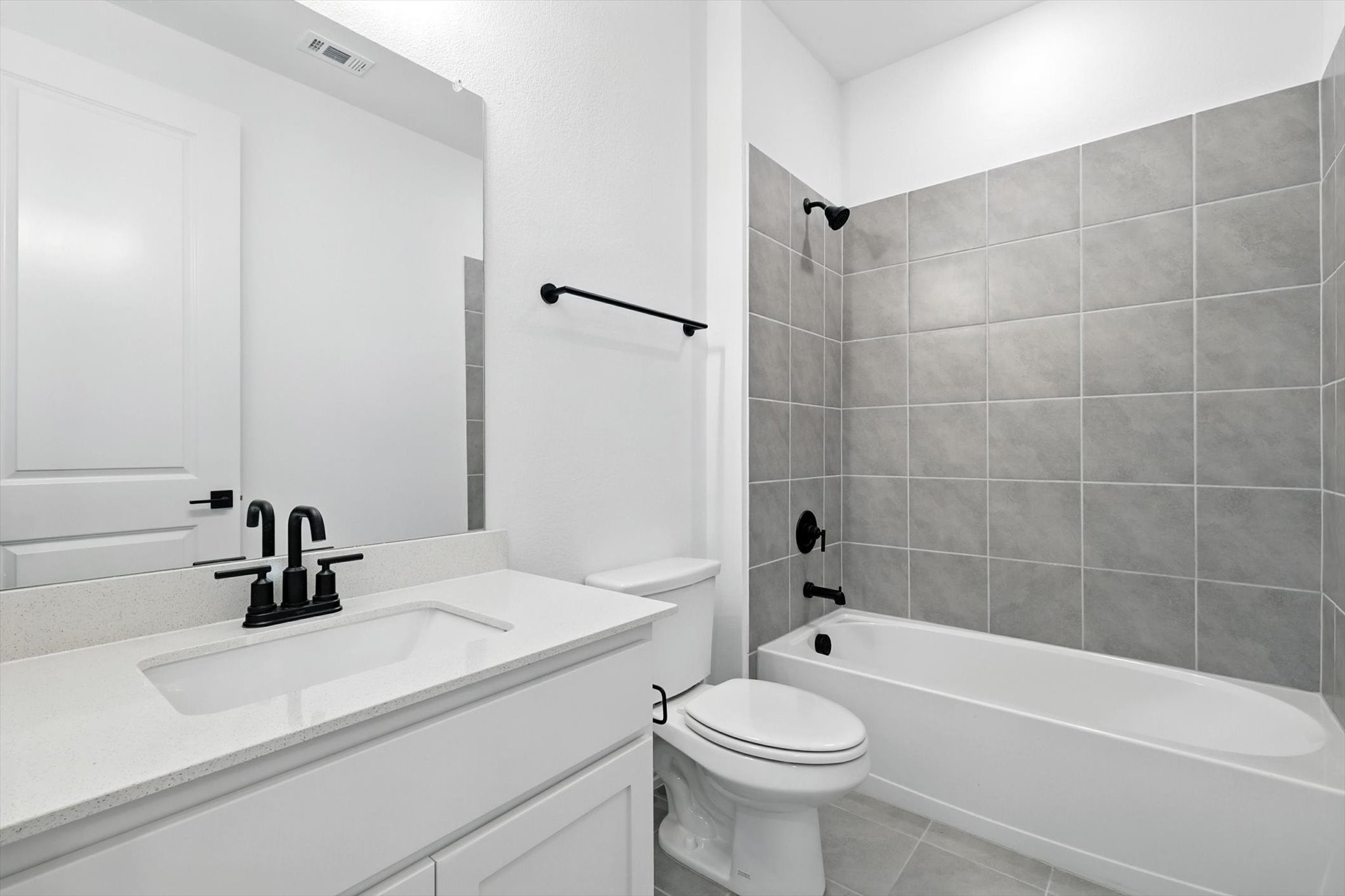 4352 Henderson Avenue