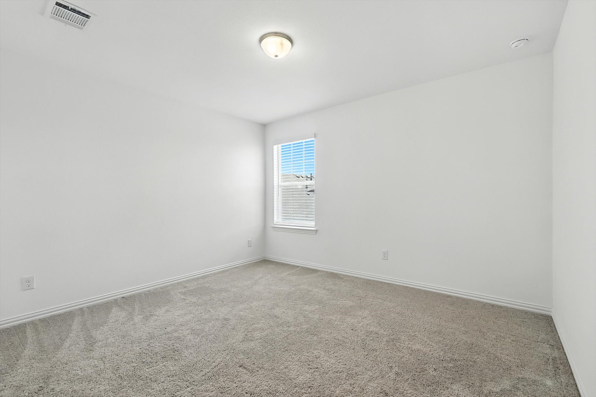 4352 Henderson Avenue