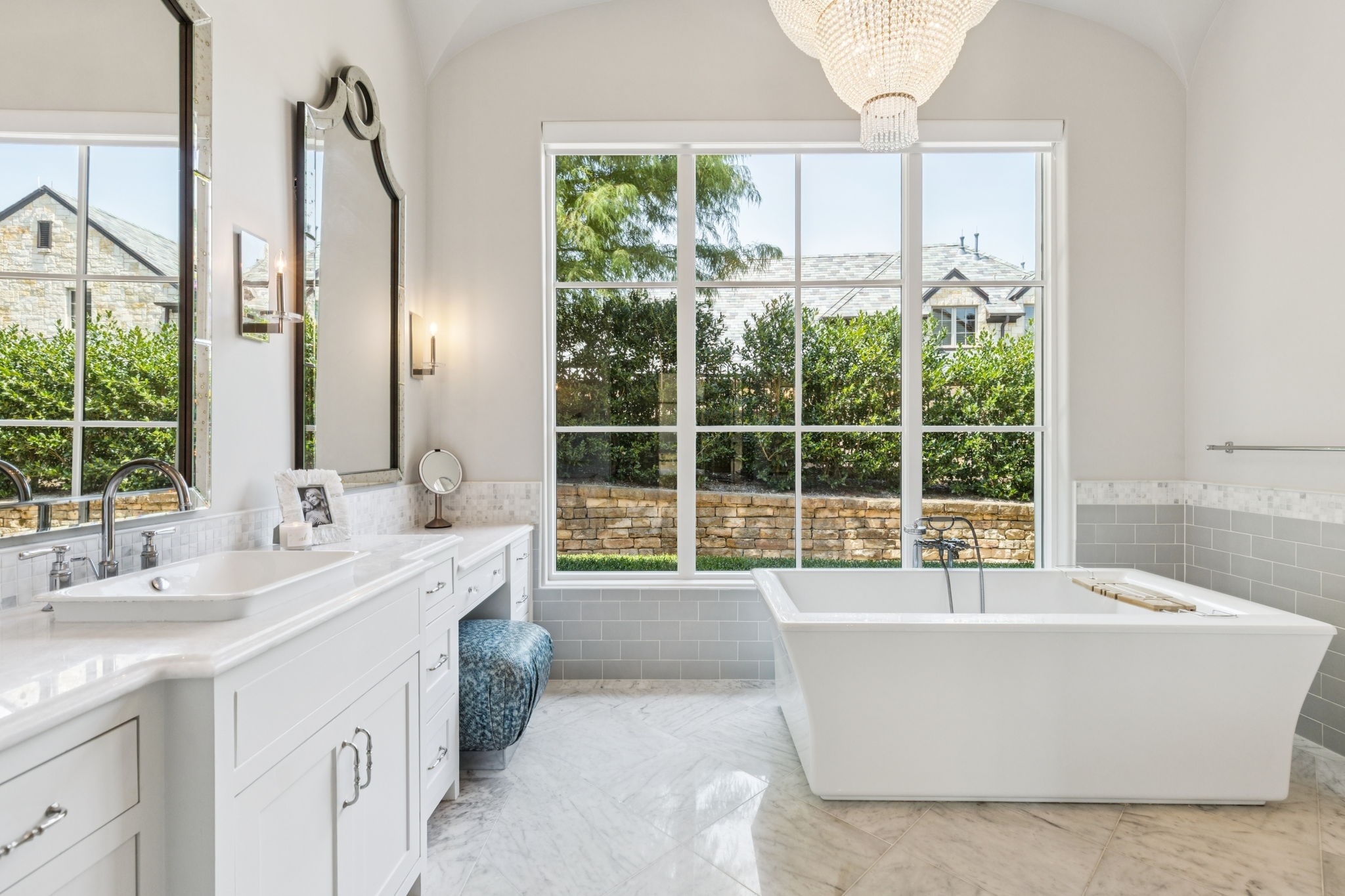 1402 Fountain Grass Court