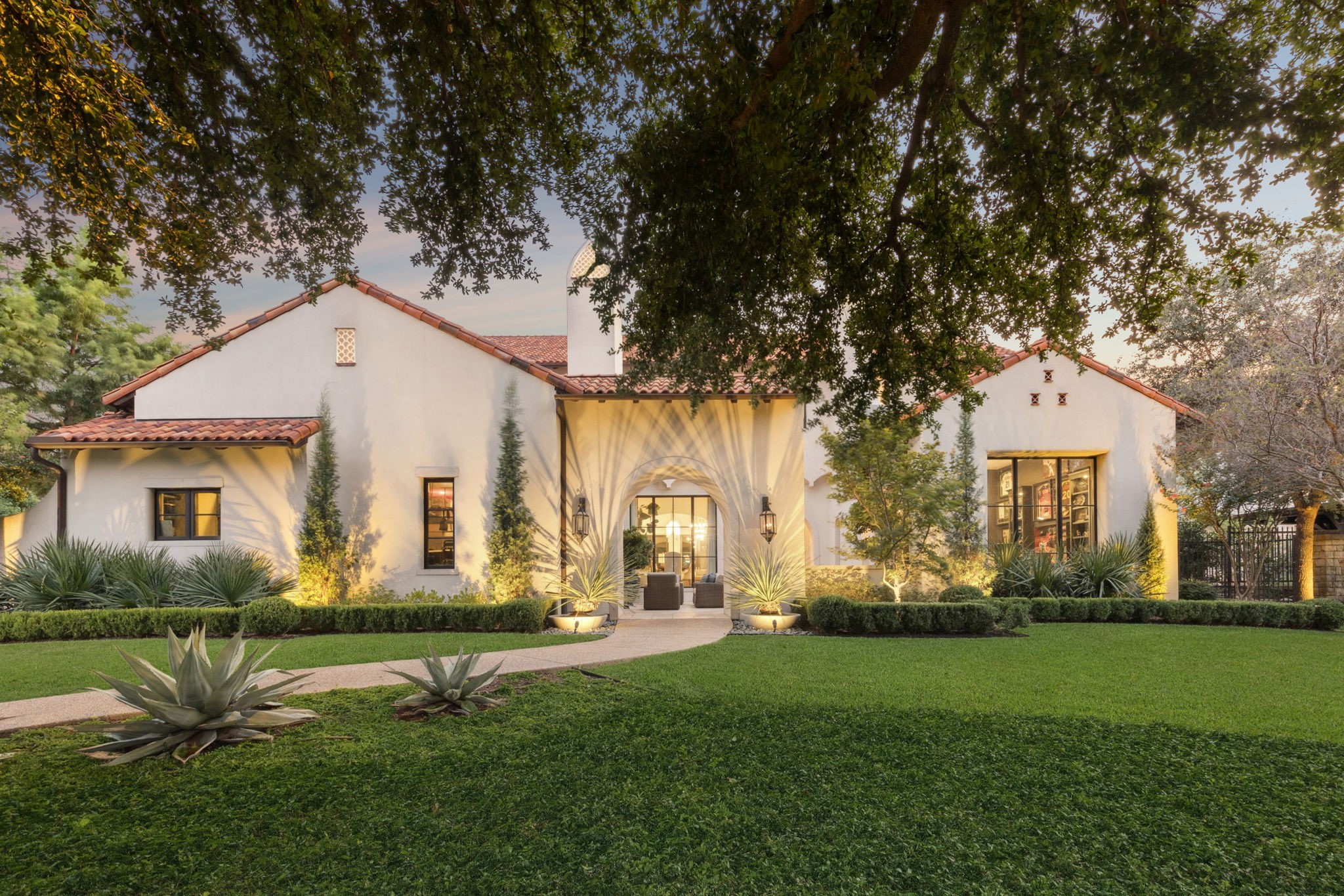 1402 Fountain Grass Court