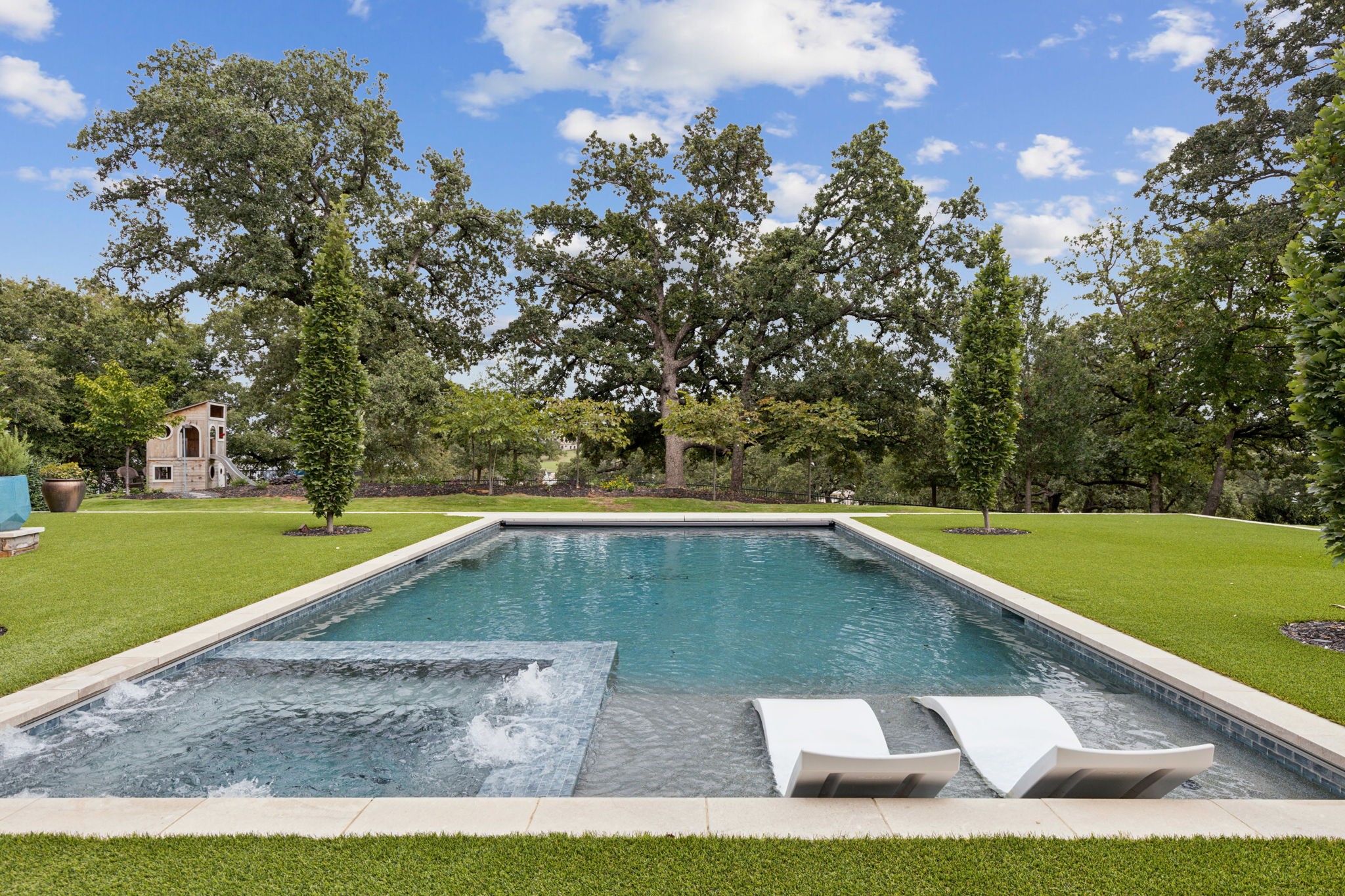 1502 Bluffview Drive