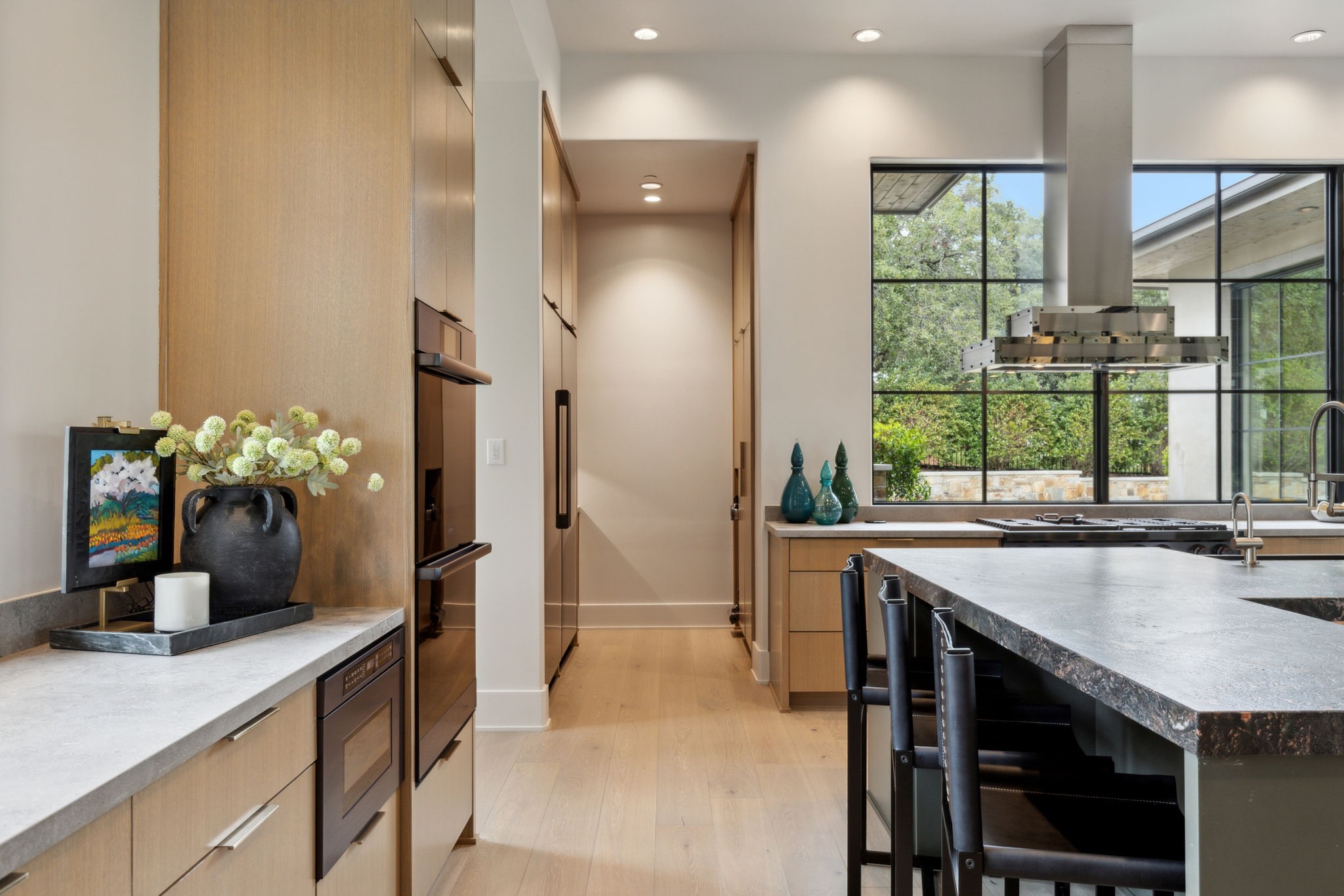 1502 Bluffview Drive