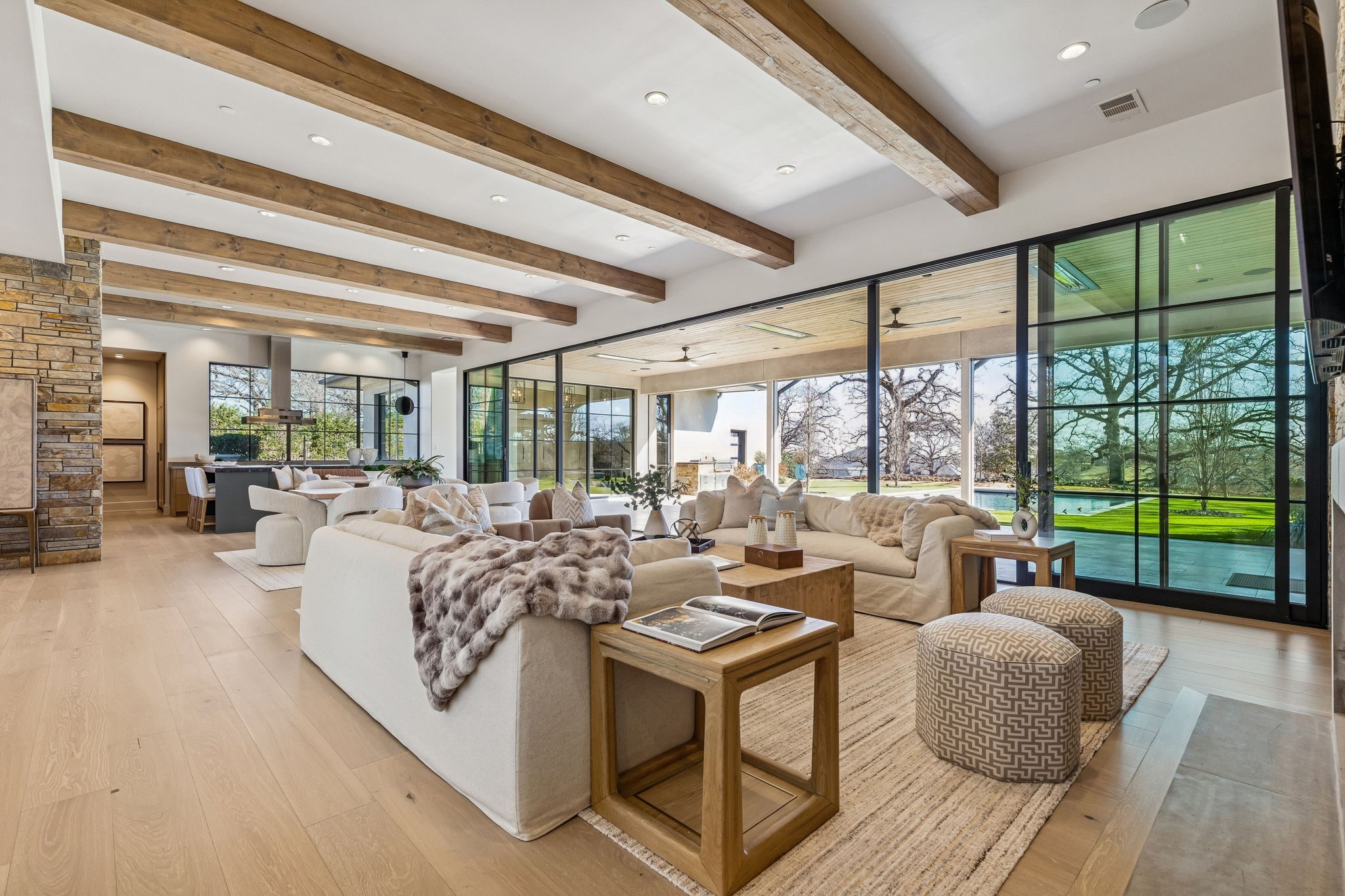 1502 Bluffview Drive