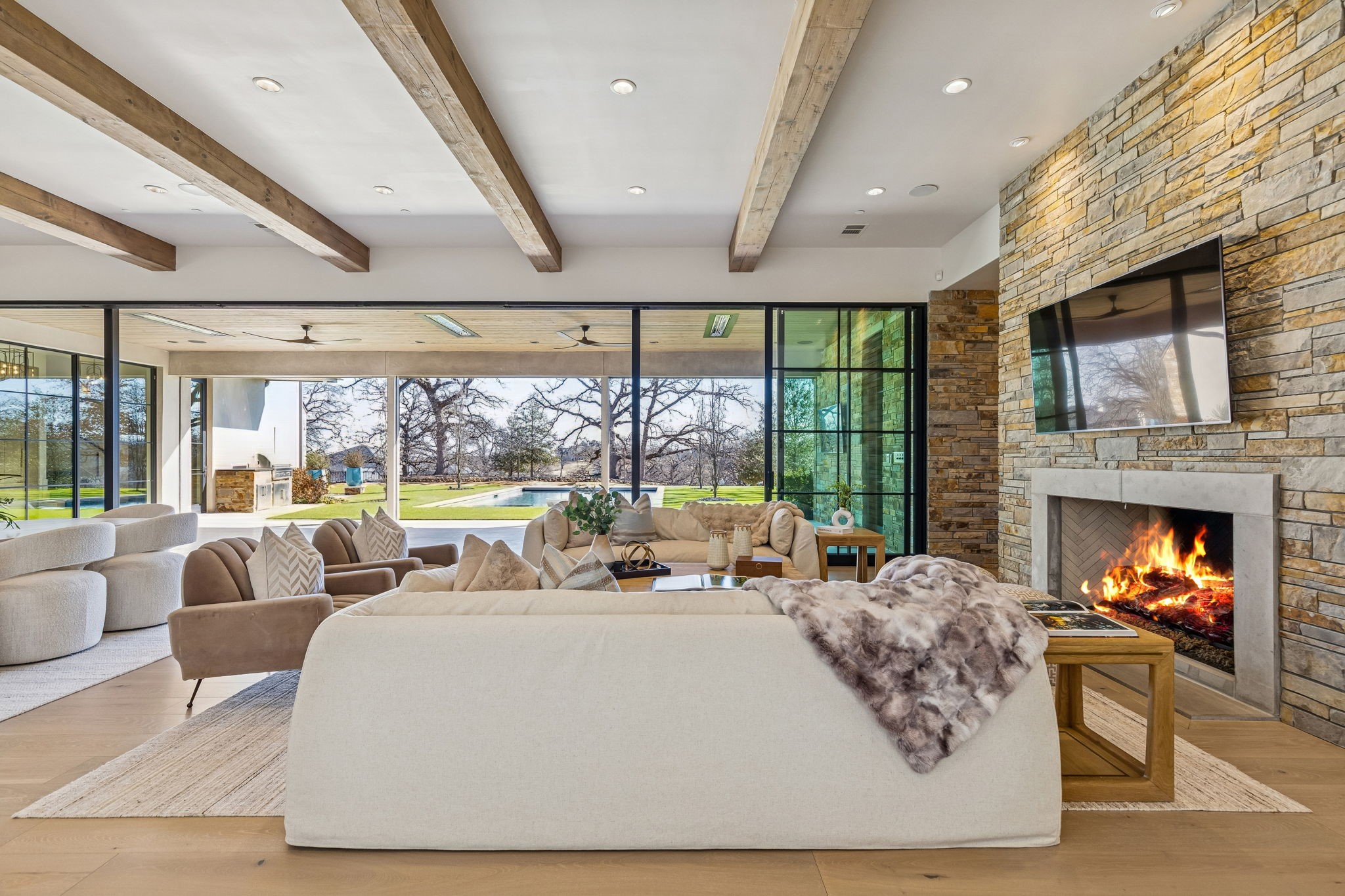 1502 Bluffview Drive