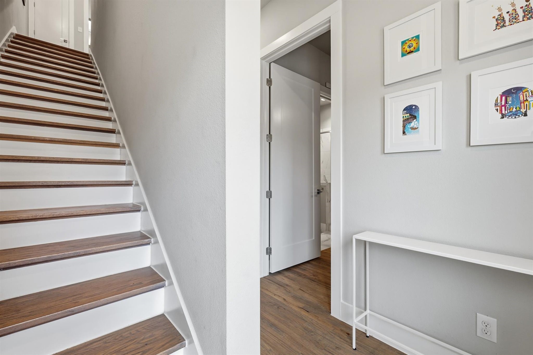 2519 Vintage Place Circle