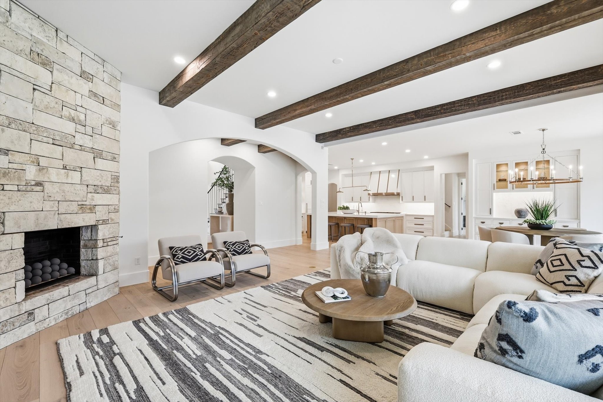 1853 Barrington Court