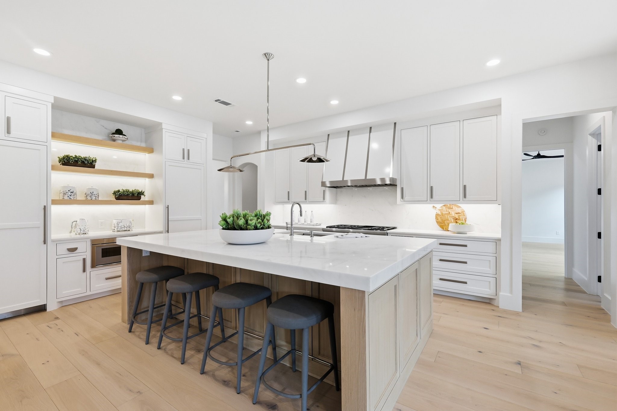 1853 Barrington Court