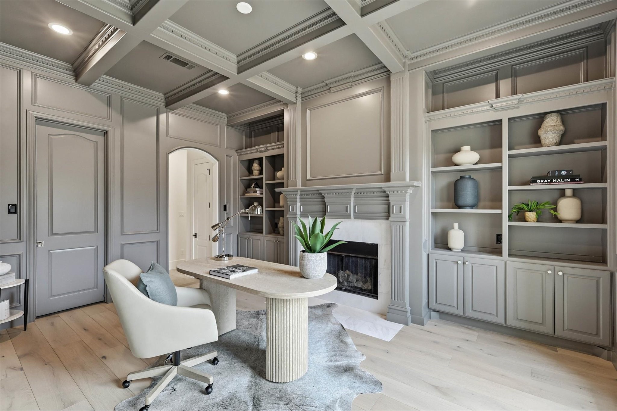 1853 Barrington Court