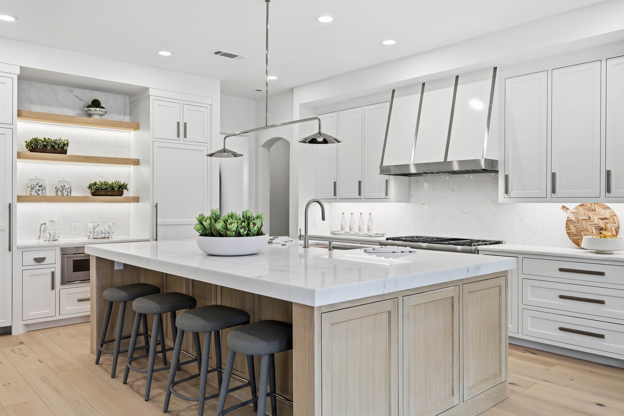 1853 Barrington Court