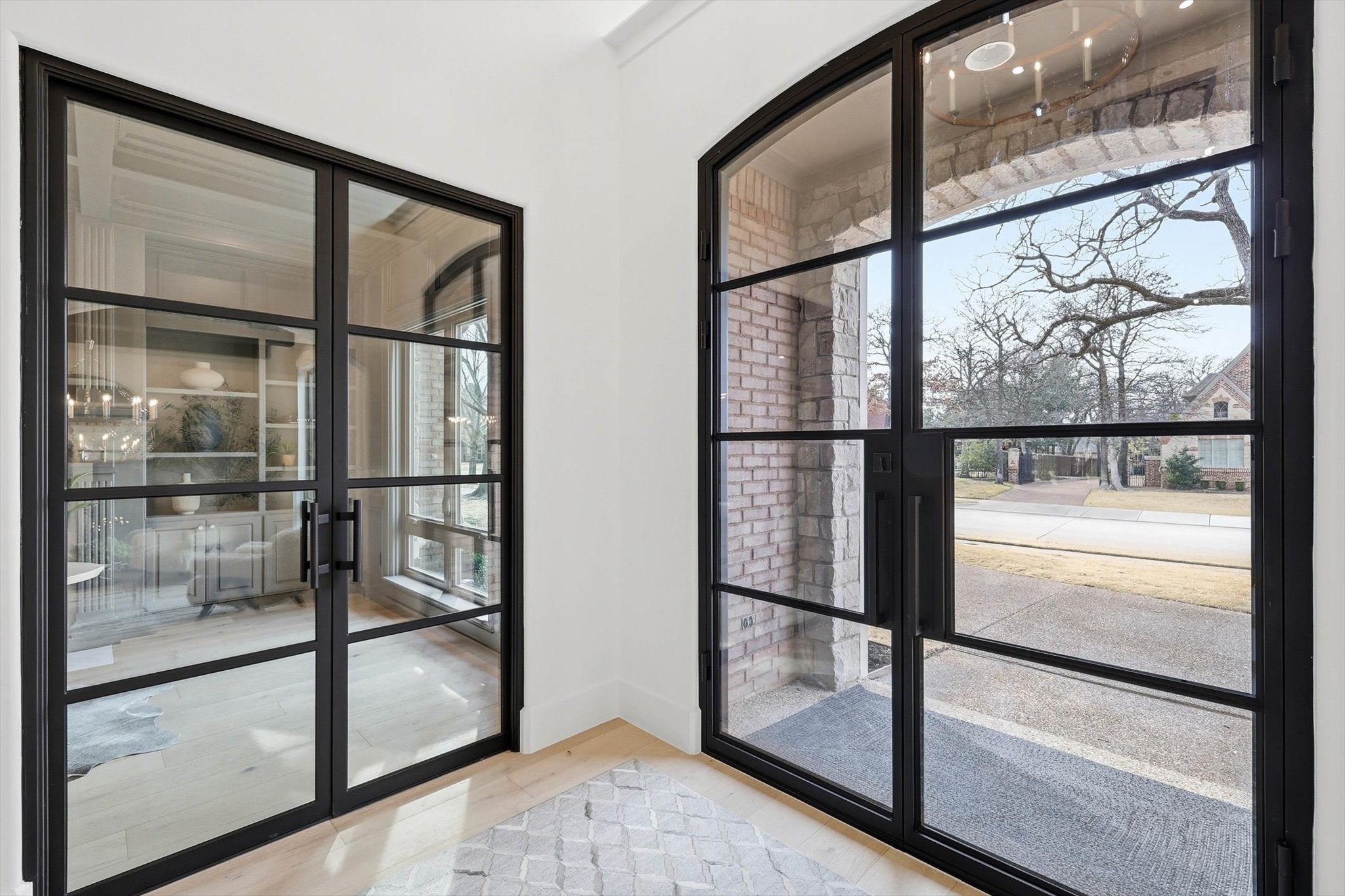 1853 Barrington Court