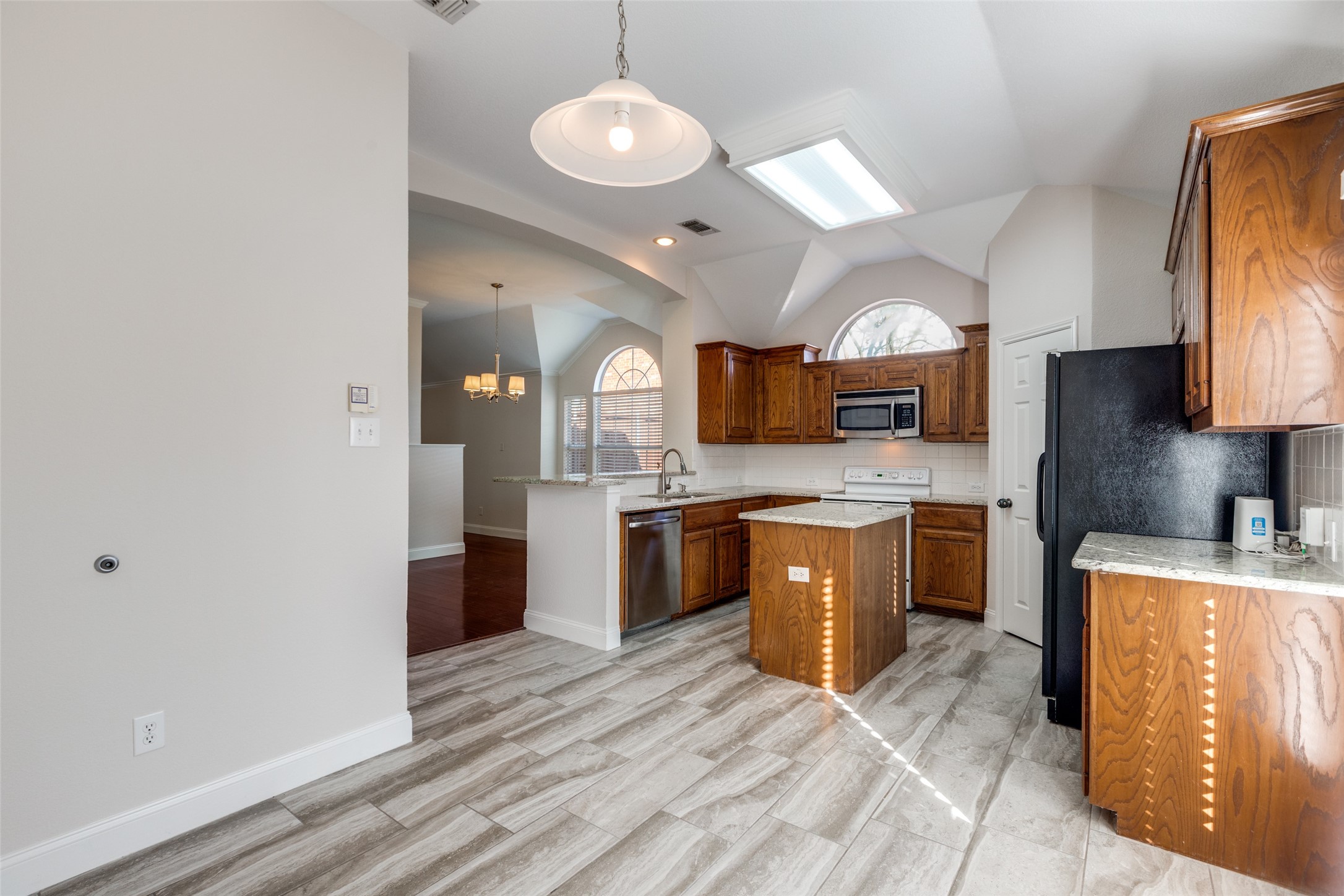 1328 Hillcrest Drive