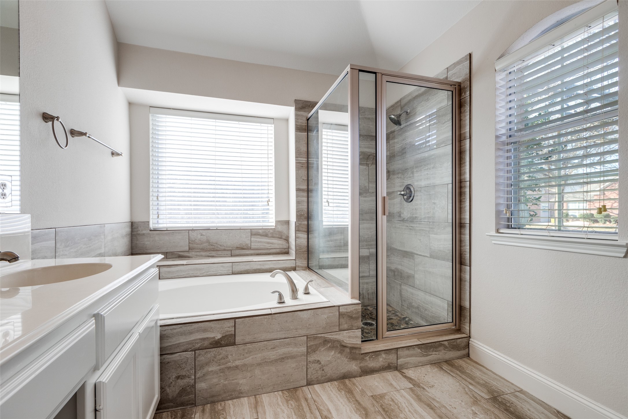 1328 Hillcrest Drive