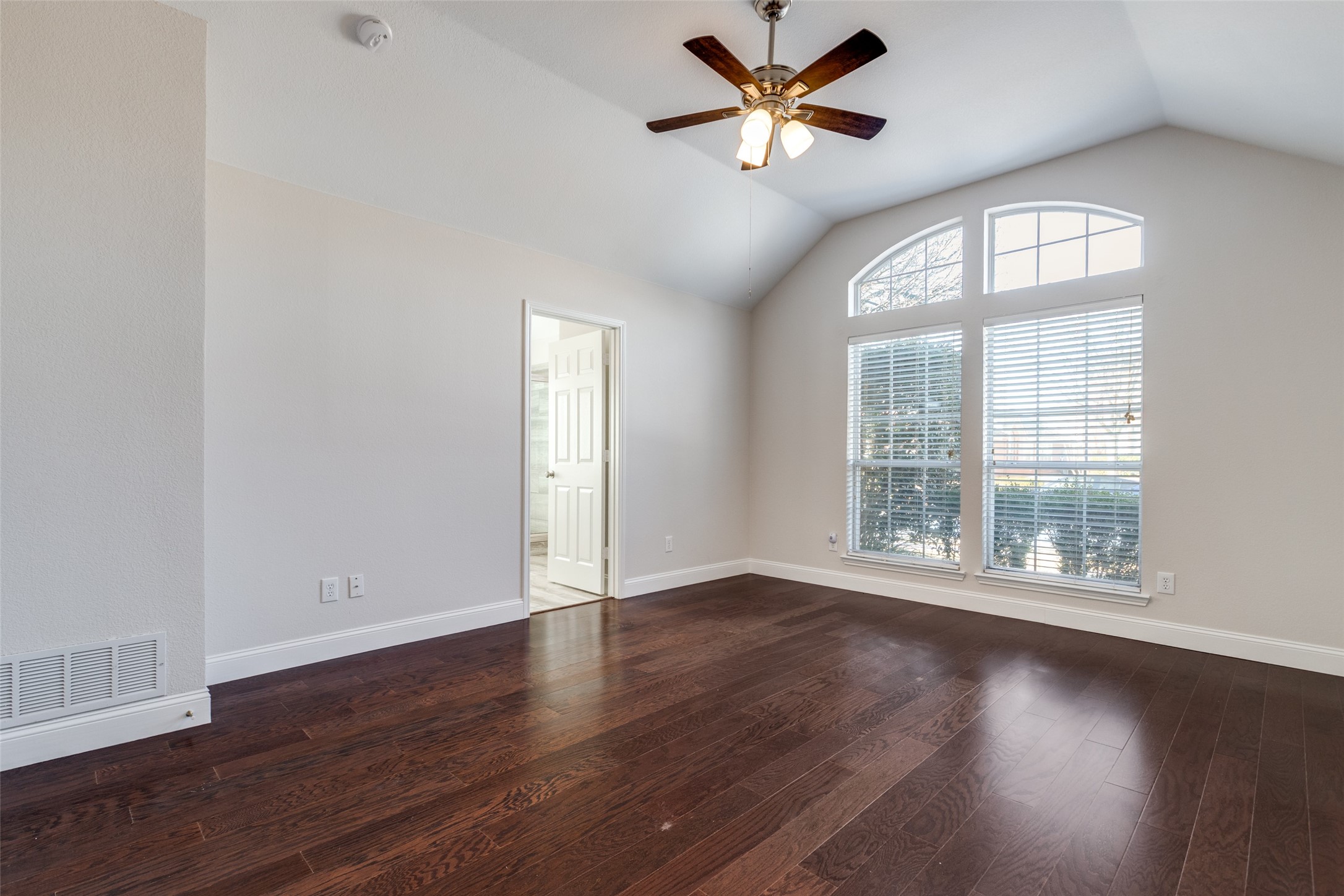 1328 Hillcrest Drive