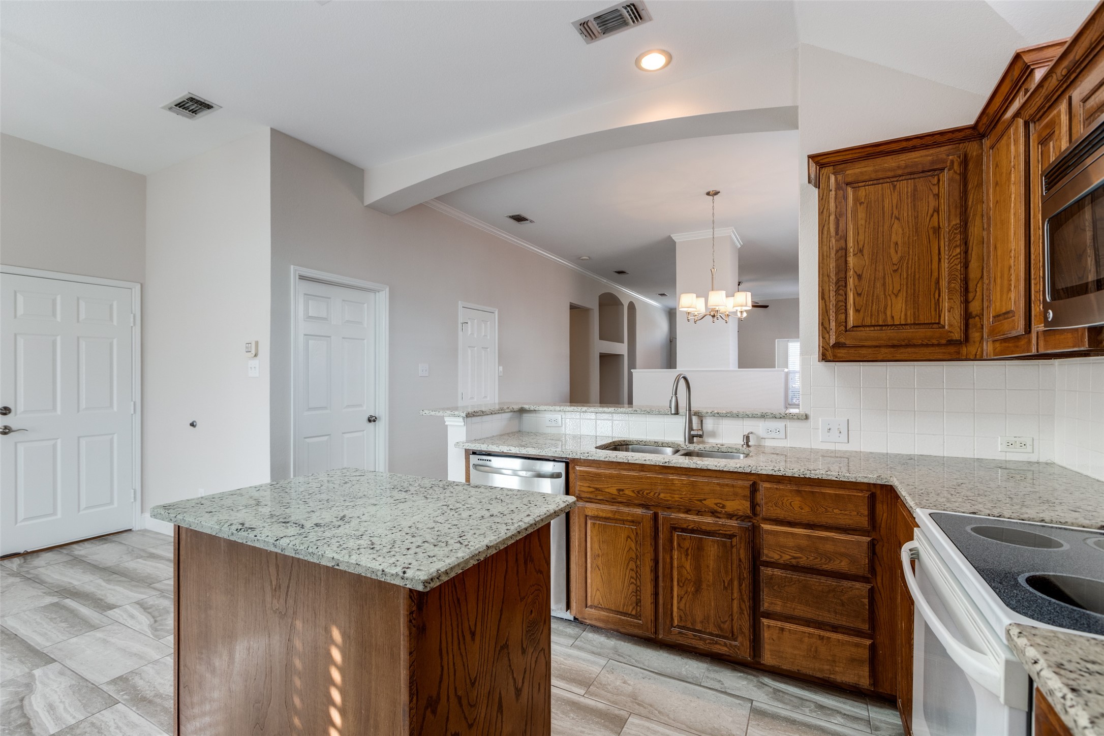 1328 Hillcrest Drive