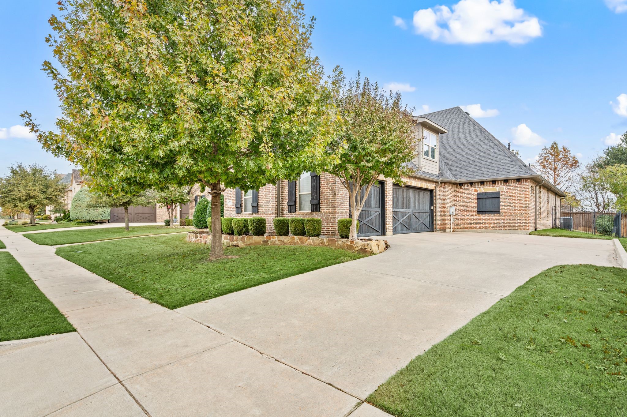 1105 Tina Trail