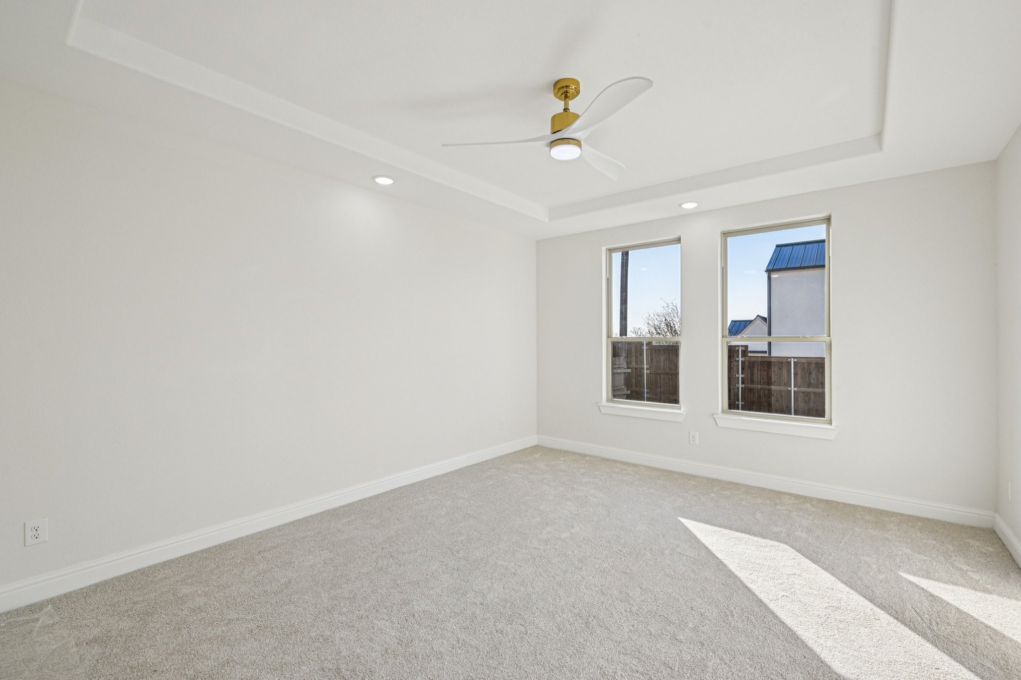 1704 Highland Drive W