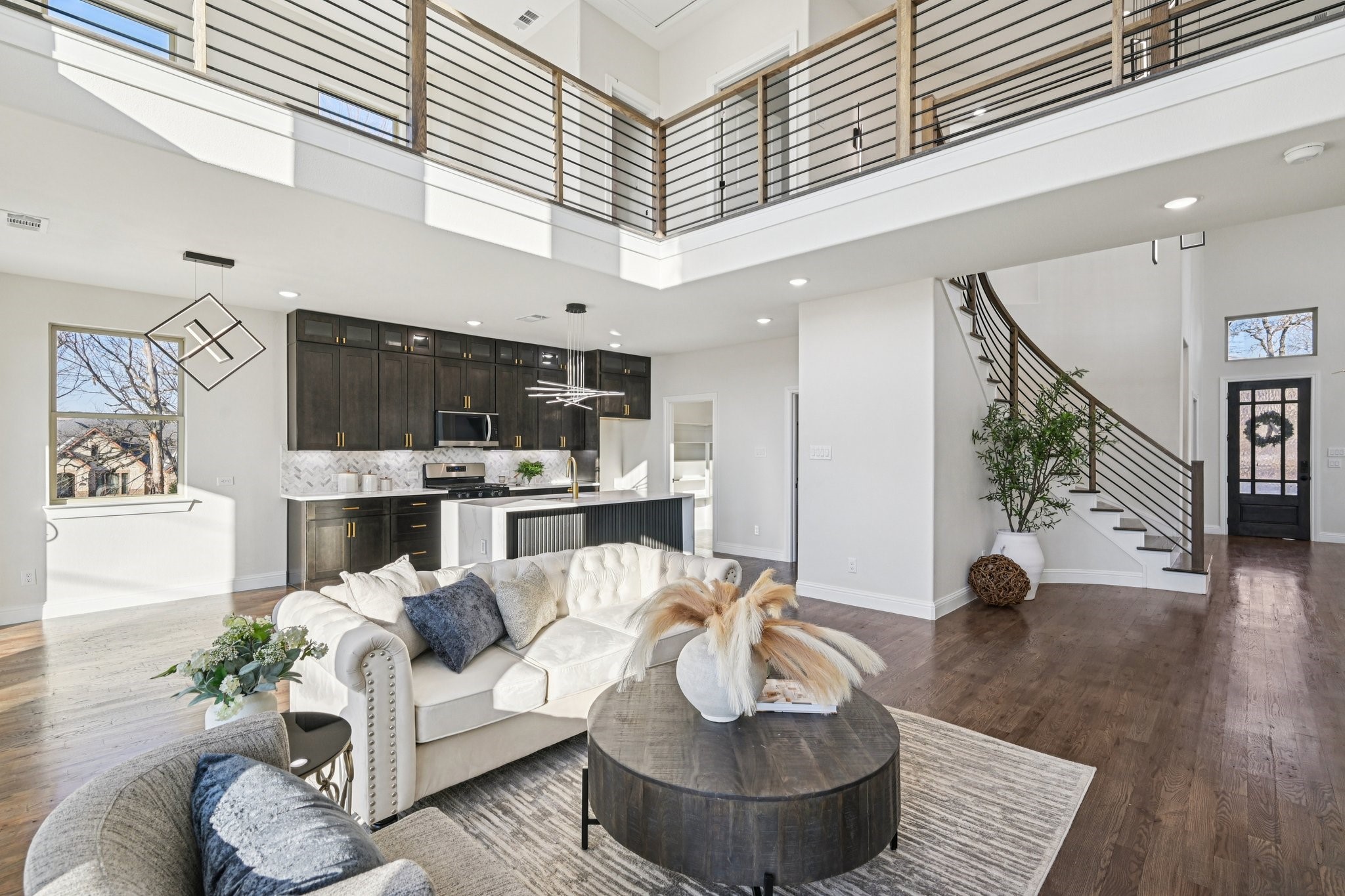 1704 Highland Drive W