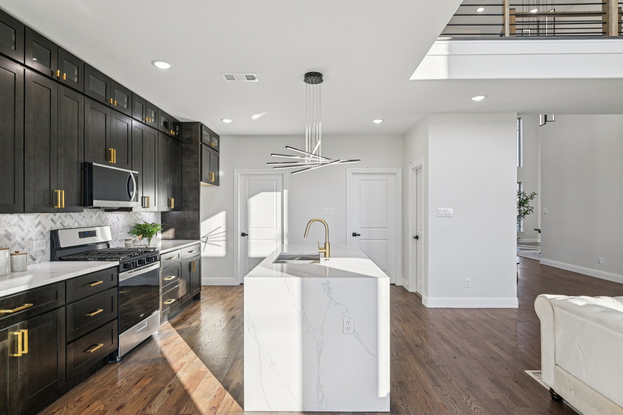 1704 Highland Drive W