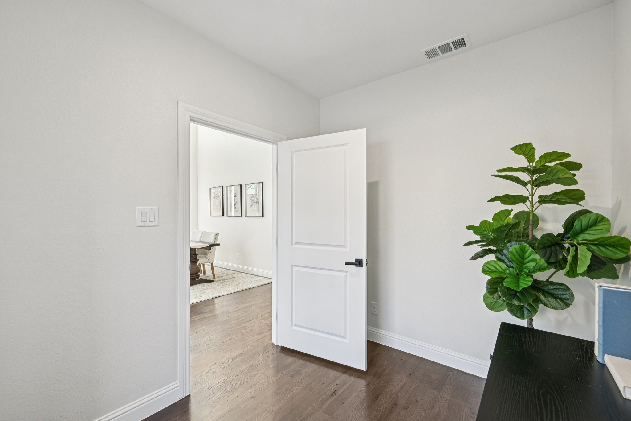1704 Highland Drive W