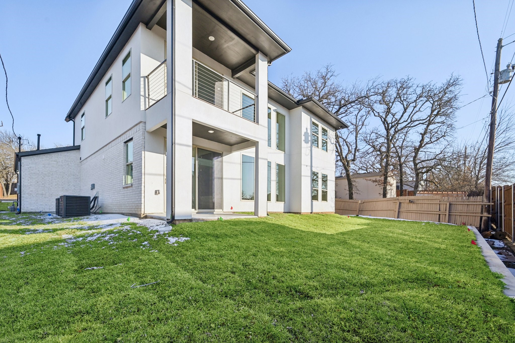 1704 Highland Drive W