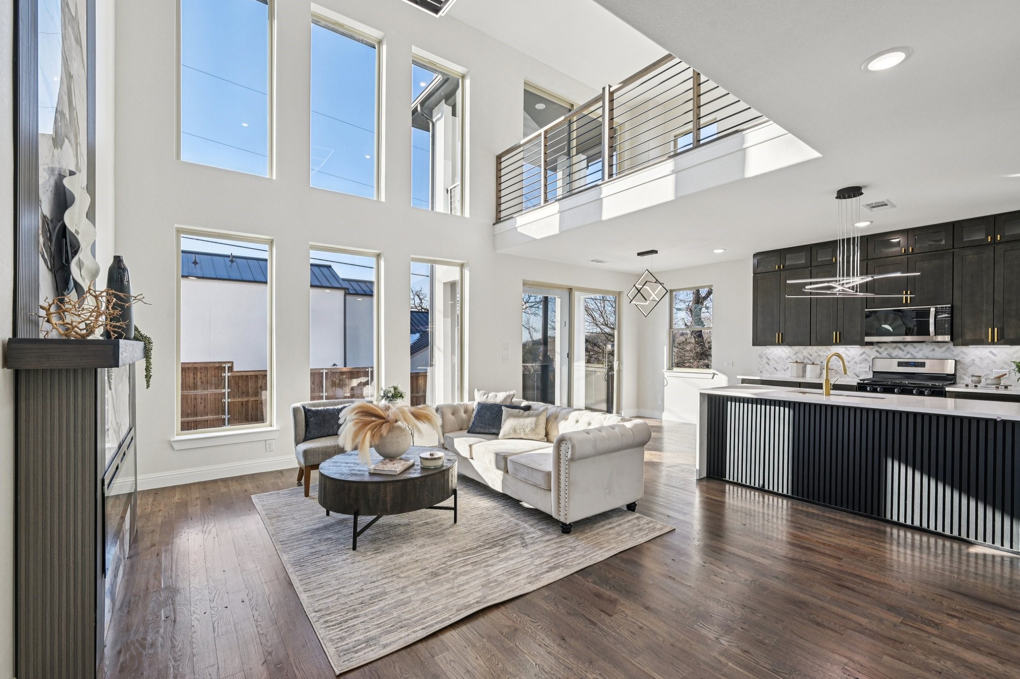 1704 Highland Drive W