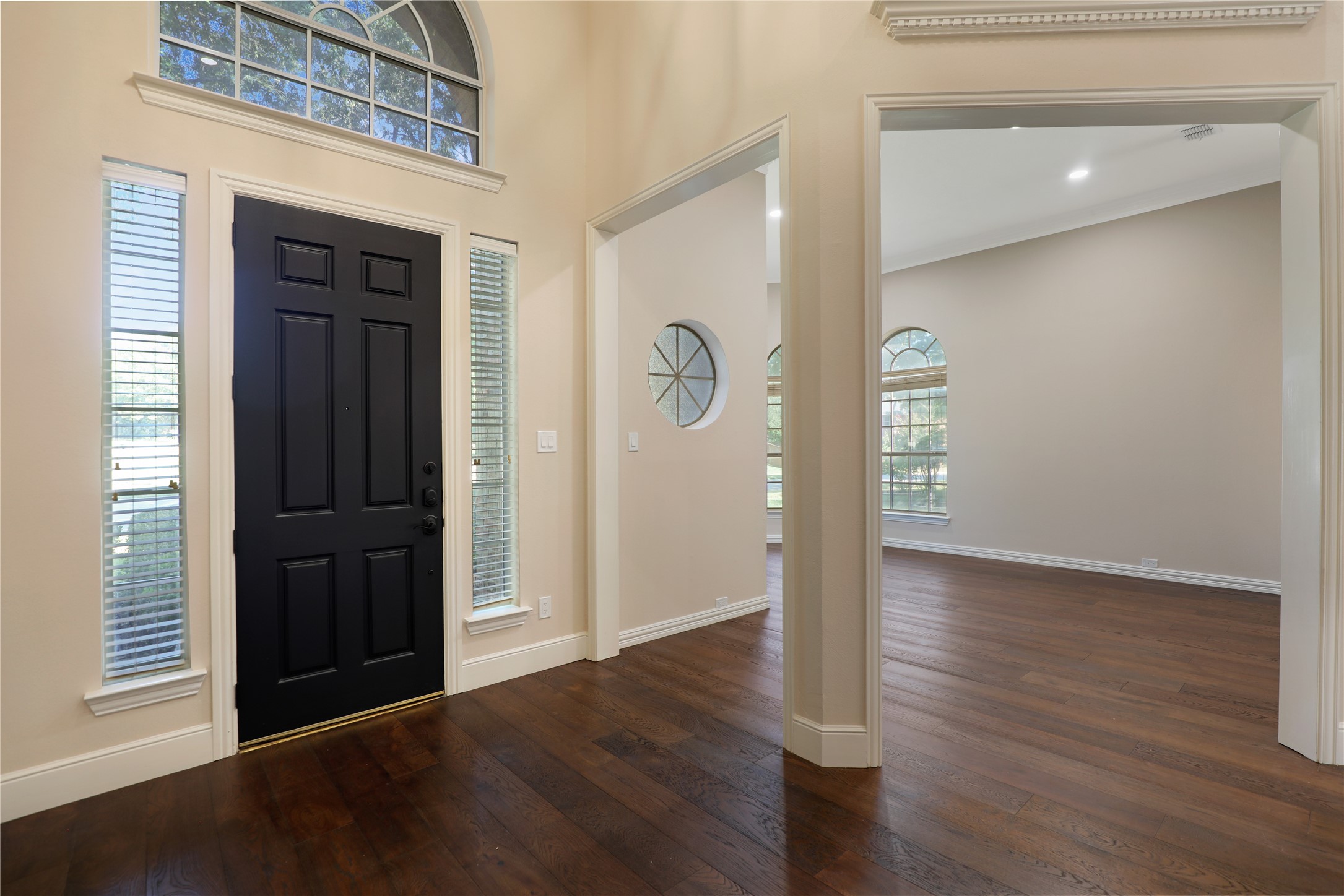 1308 Lakeway Drive