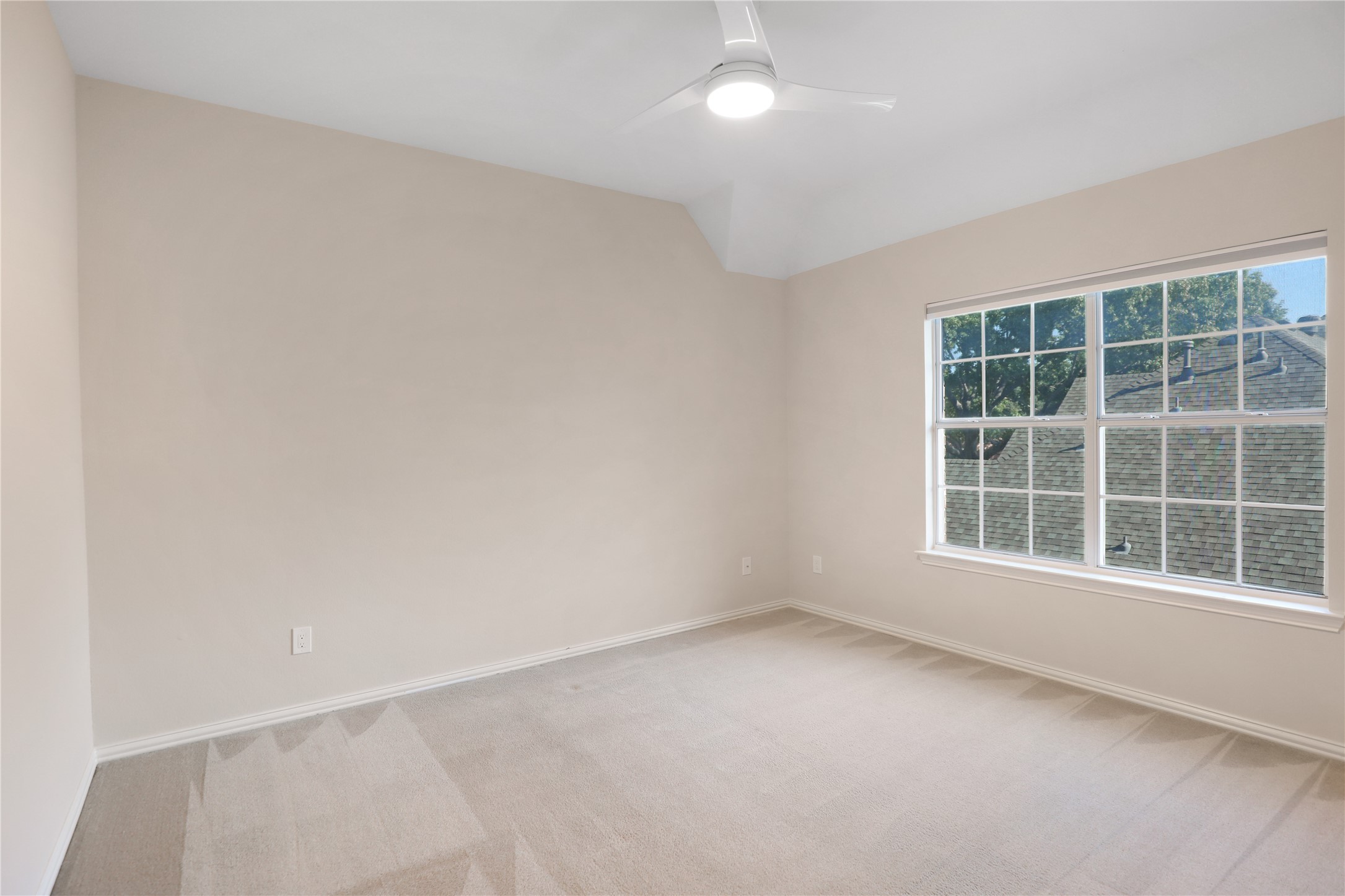 1308 Lakeway Drive