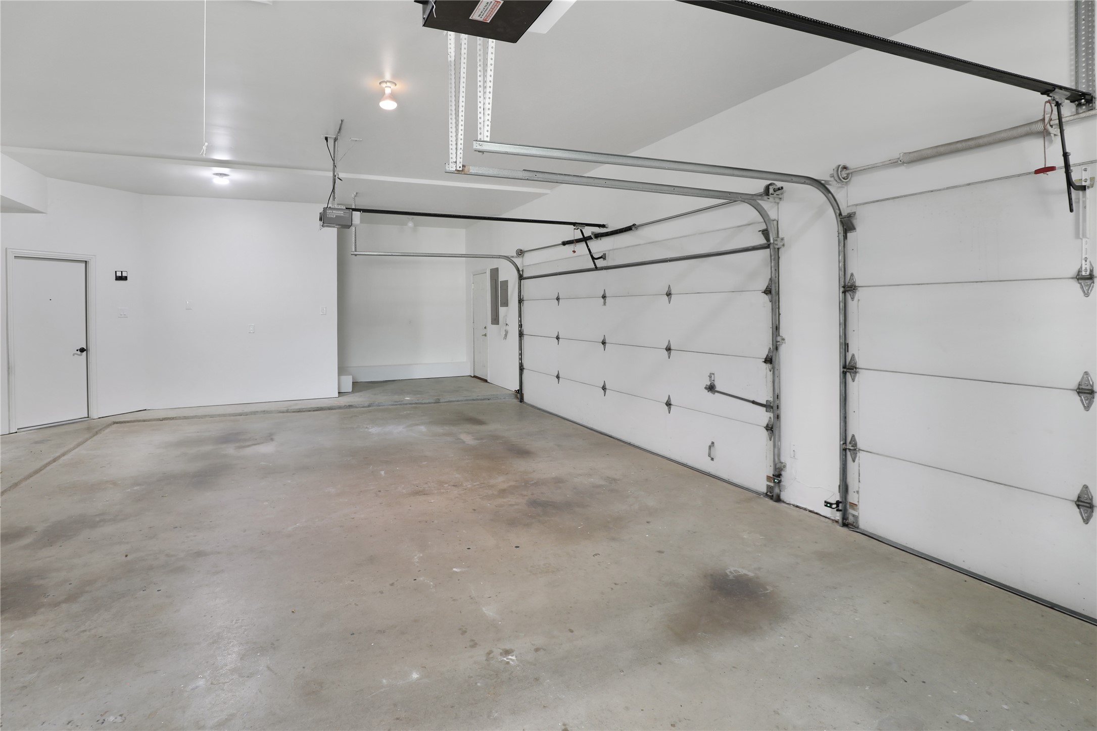 1308 Lakeway Drive