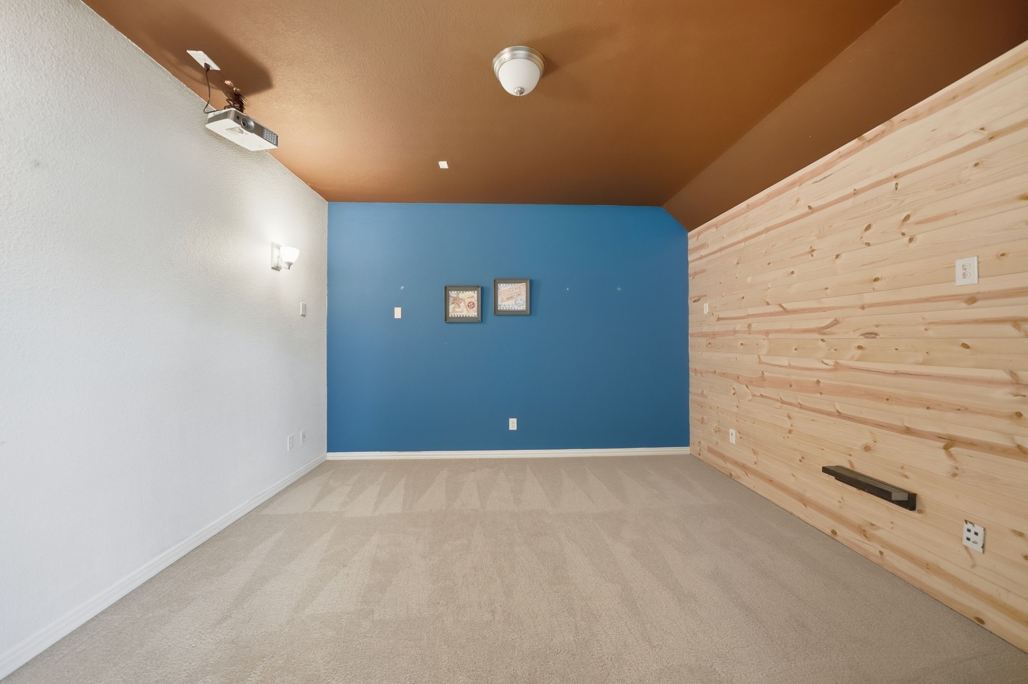 14829 Cedar Flat Way