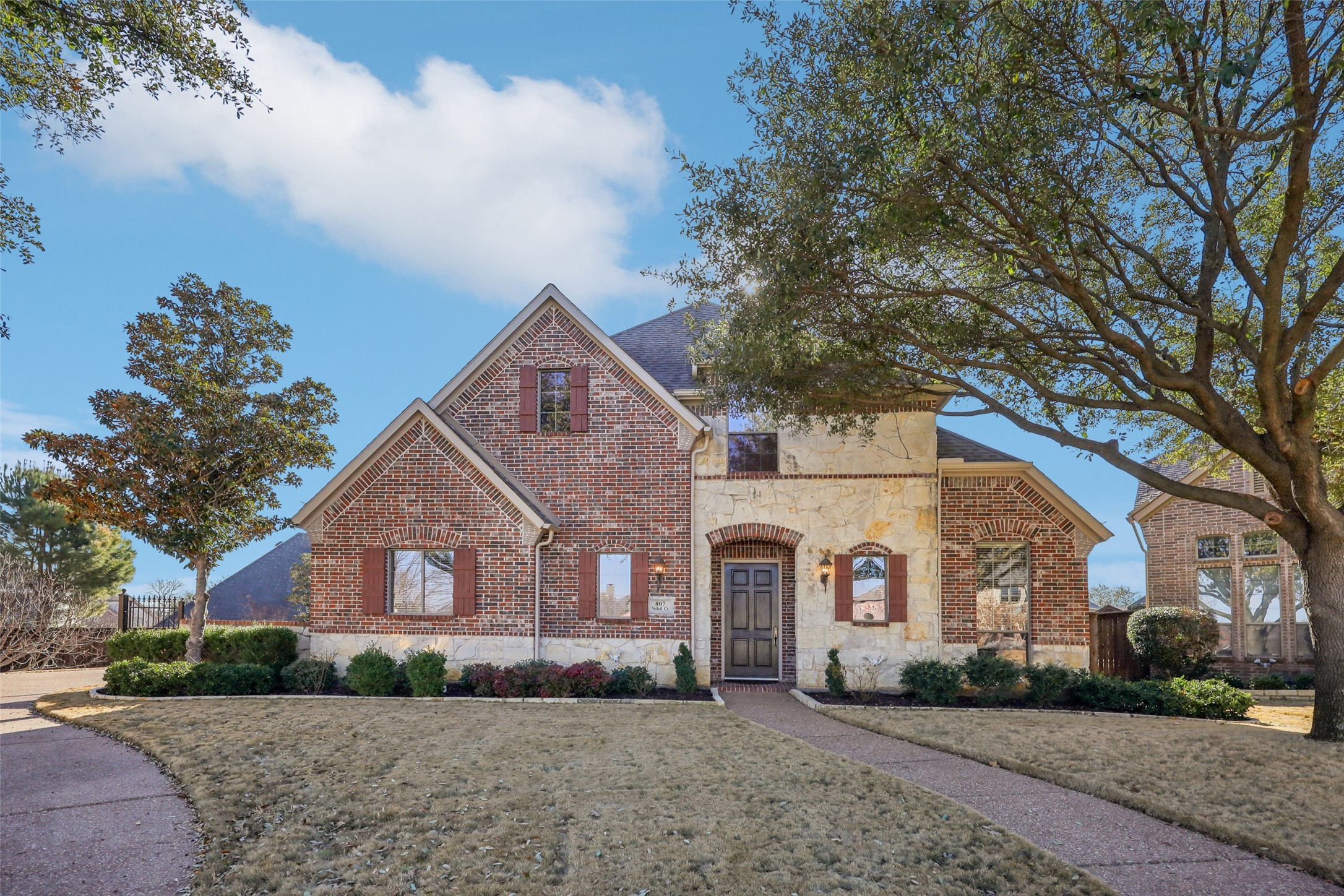 807 Veiled Court
