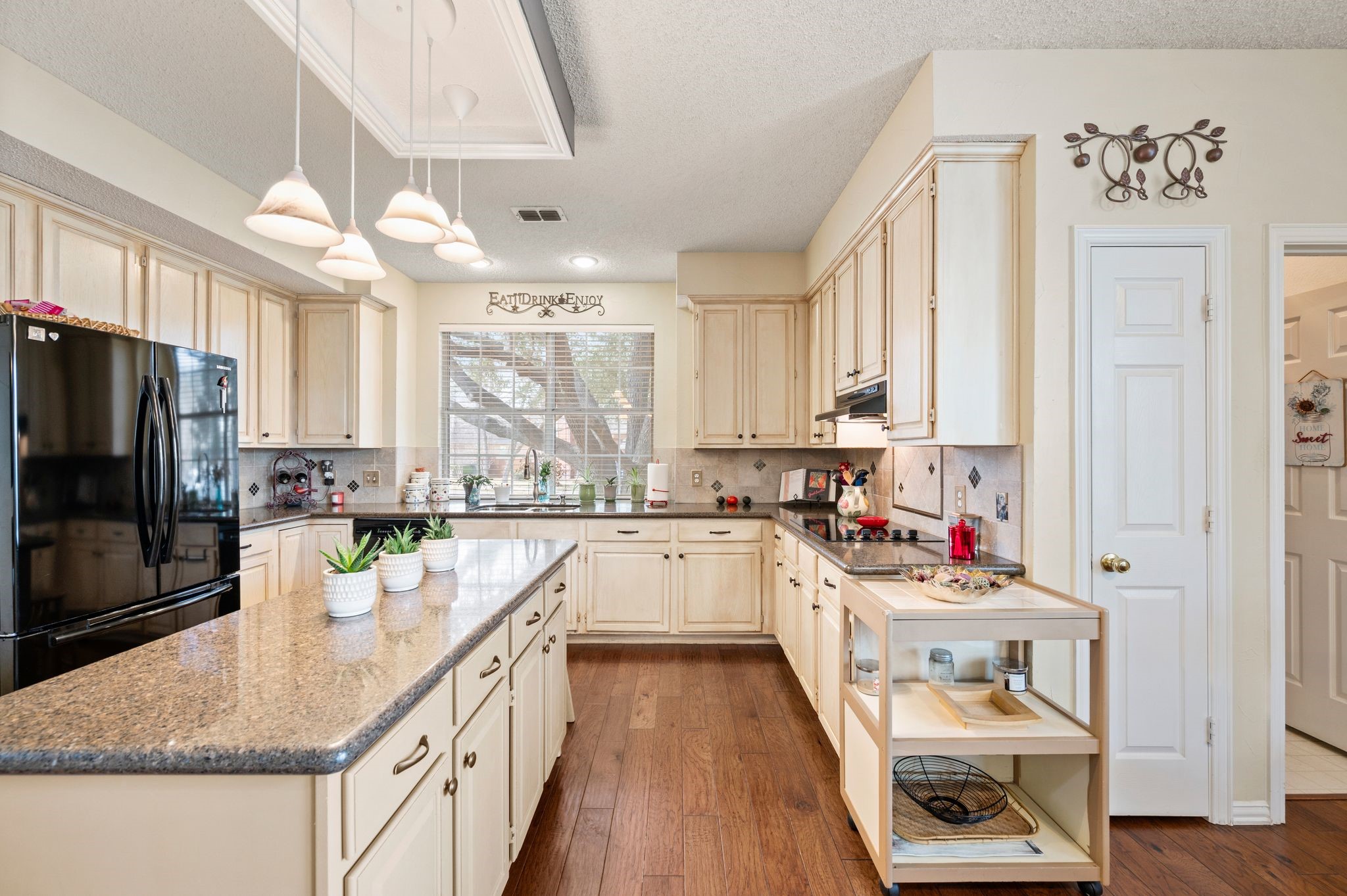 2156 Sandell Drive